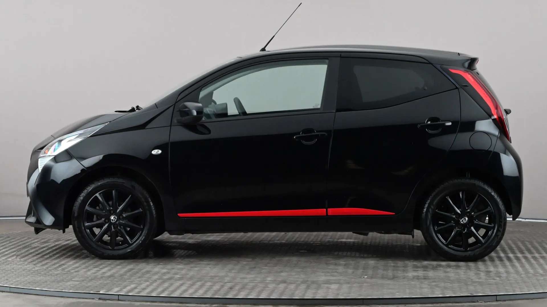 A 2018 TOYOTA AYGO 1.0 VVT-i X-Press A 2018 TOYOTA AYGO 1.0 VVT-i X-Press