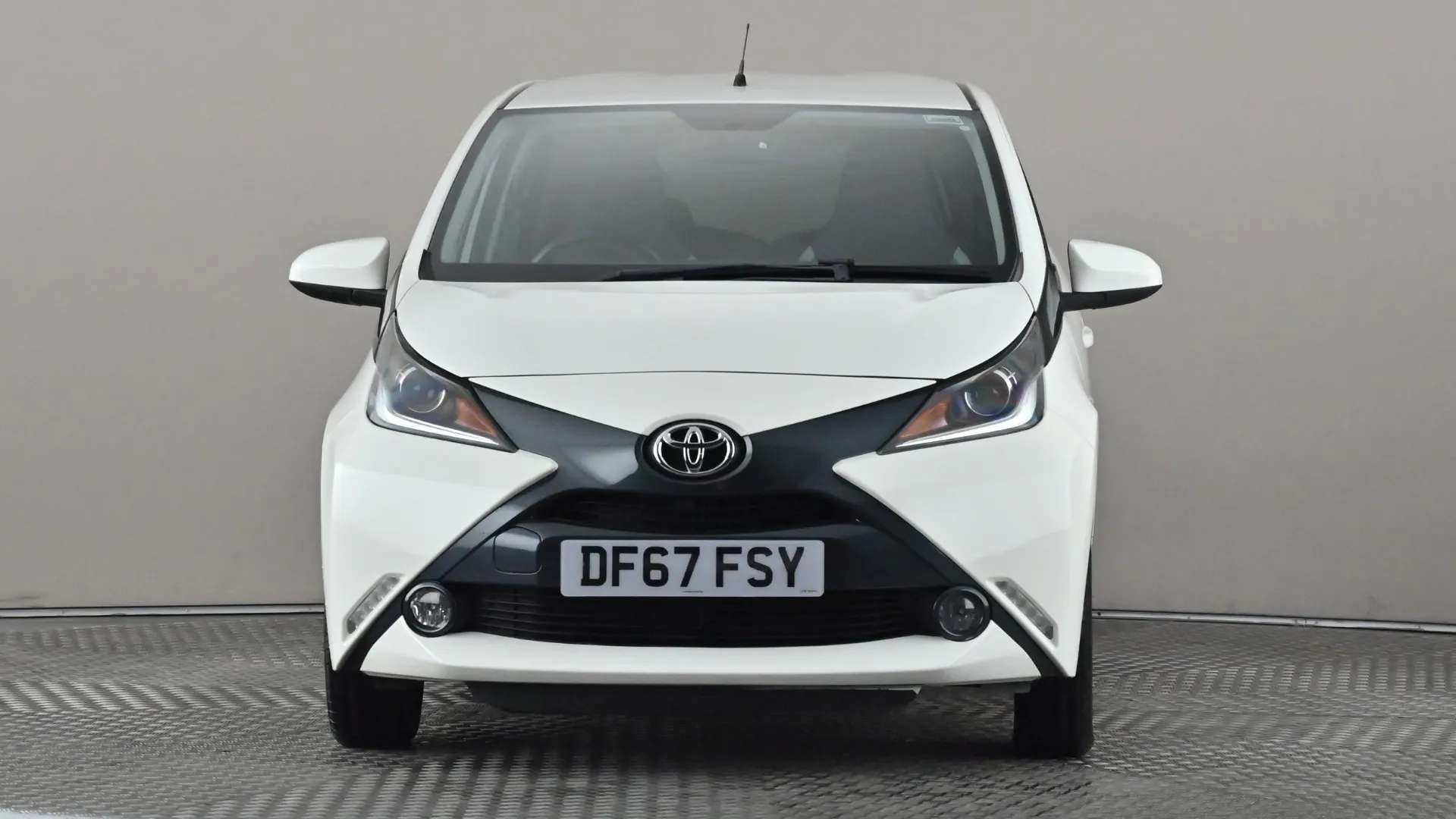 A 2017 TOYOTA AYGO 1.0 VVT-i X-Style A 2017 TOYOTA AYGO 1.0 VVT-i X-Style