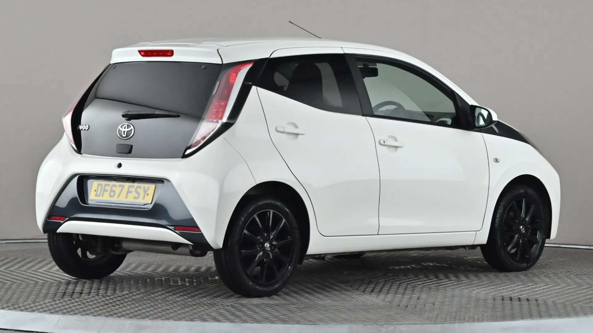 2017 TOYOTA AYGO 2017 TOYOTA AYGO