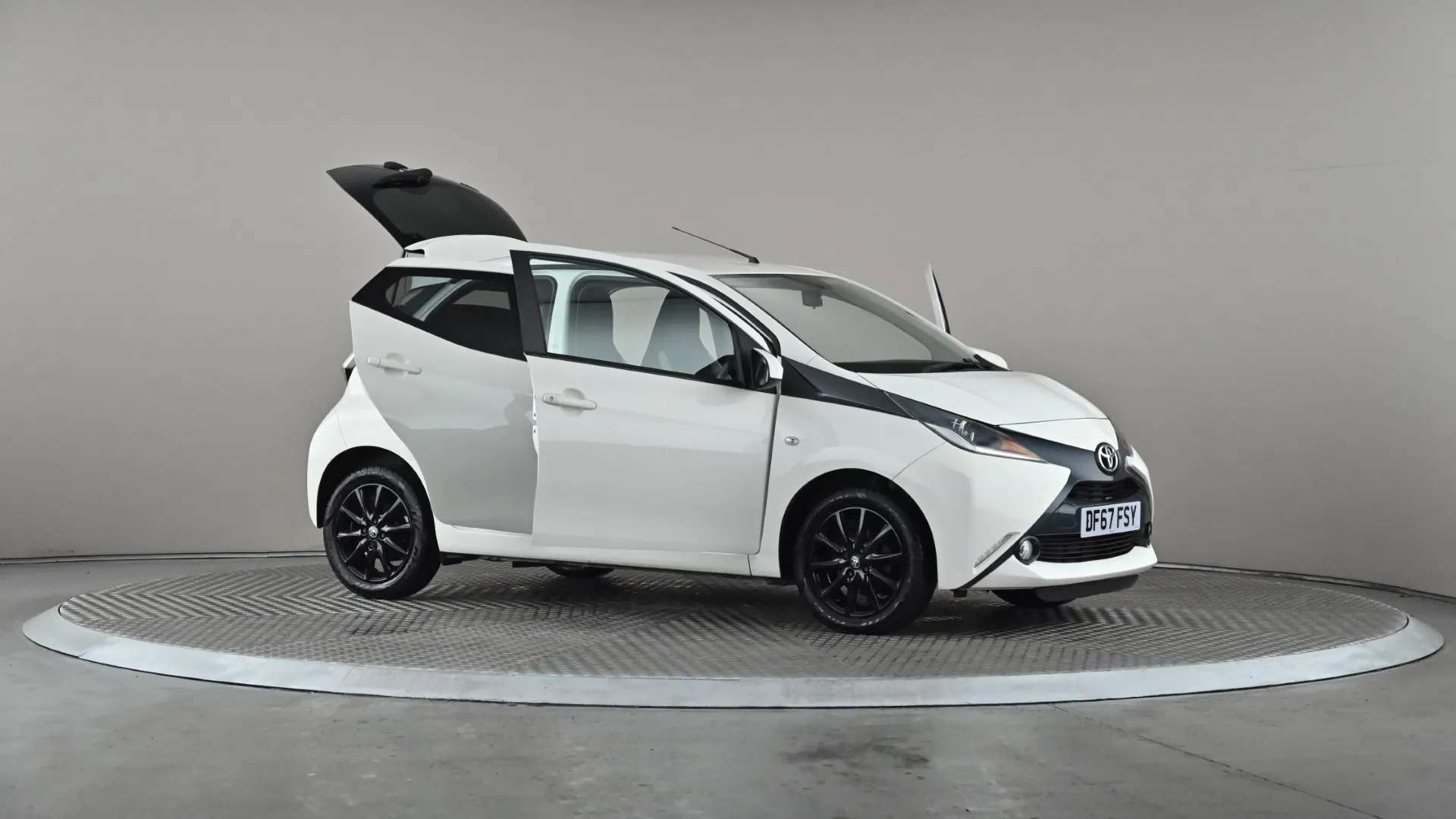 2017 TOYOTA AYGO 2017 TOYOTA AYGO