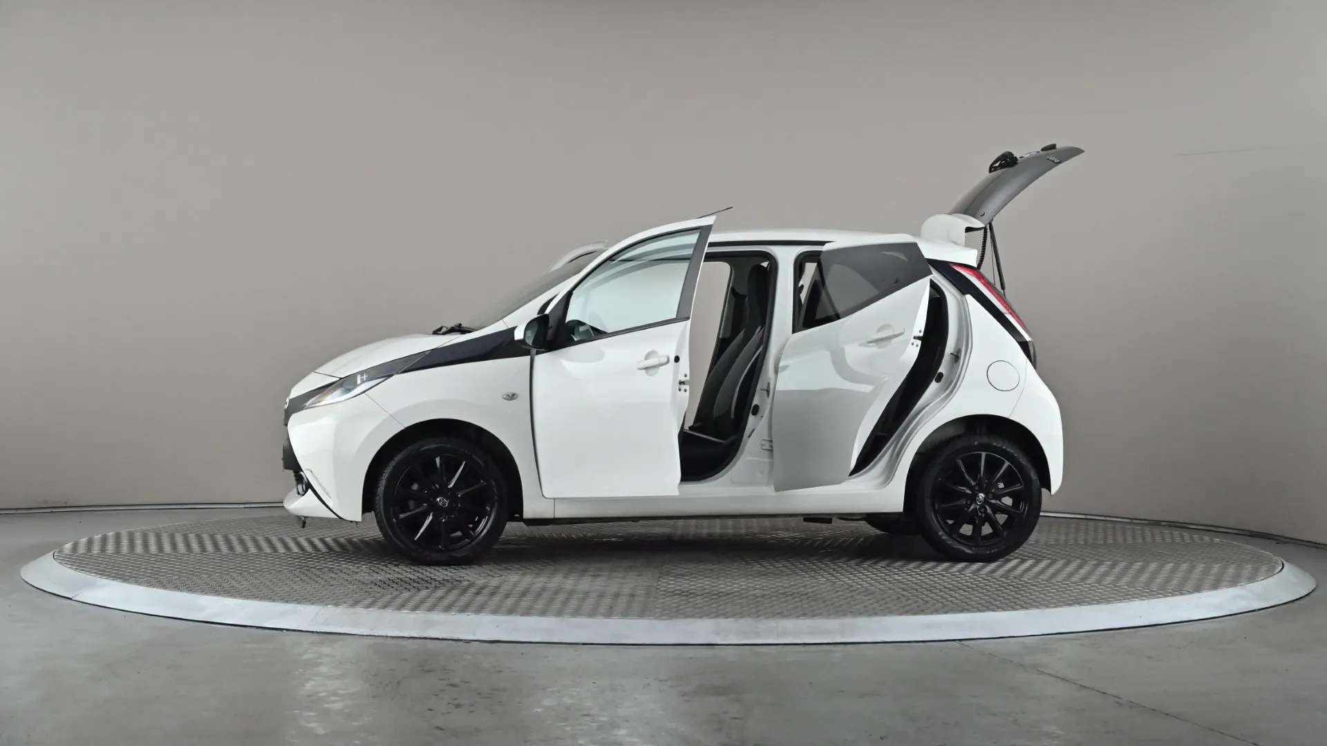 2017 TOYOTA AYGO 2017 TOYOTA AYGO
