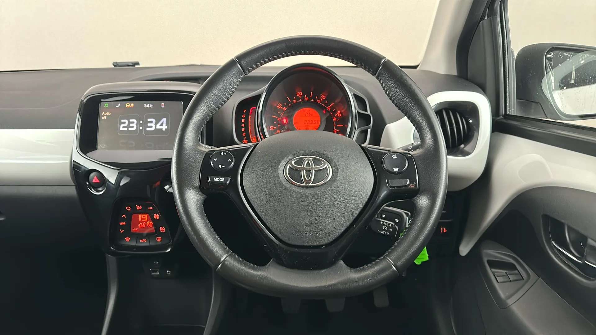2017 TOYOTA AYGO 2017 TOYOTA AYGO