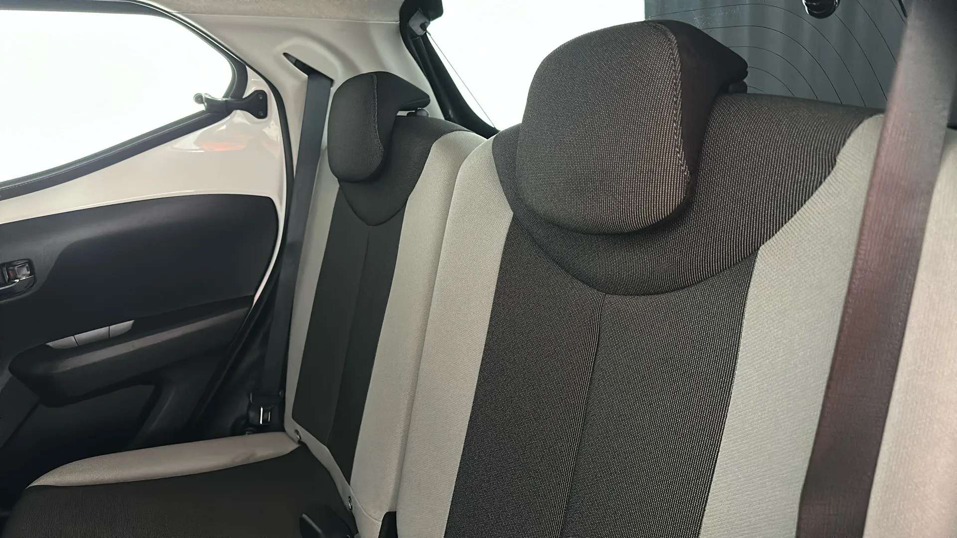 2017 TOYOTA AYGO 2017 TOYOTA AYGO