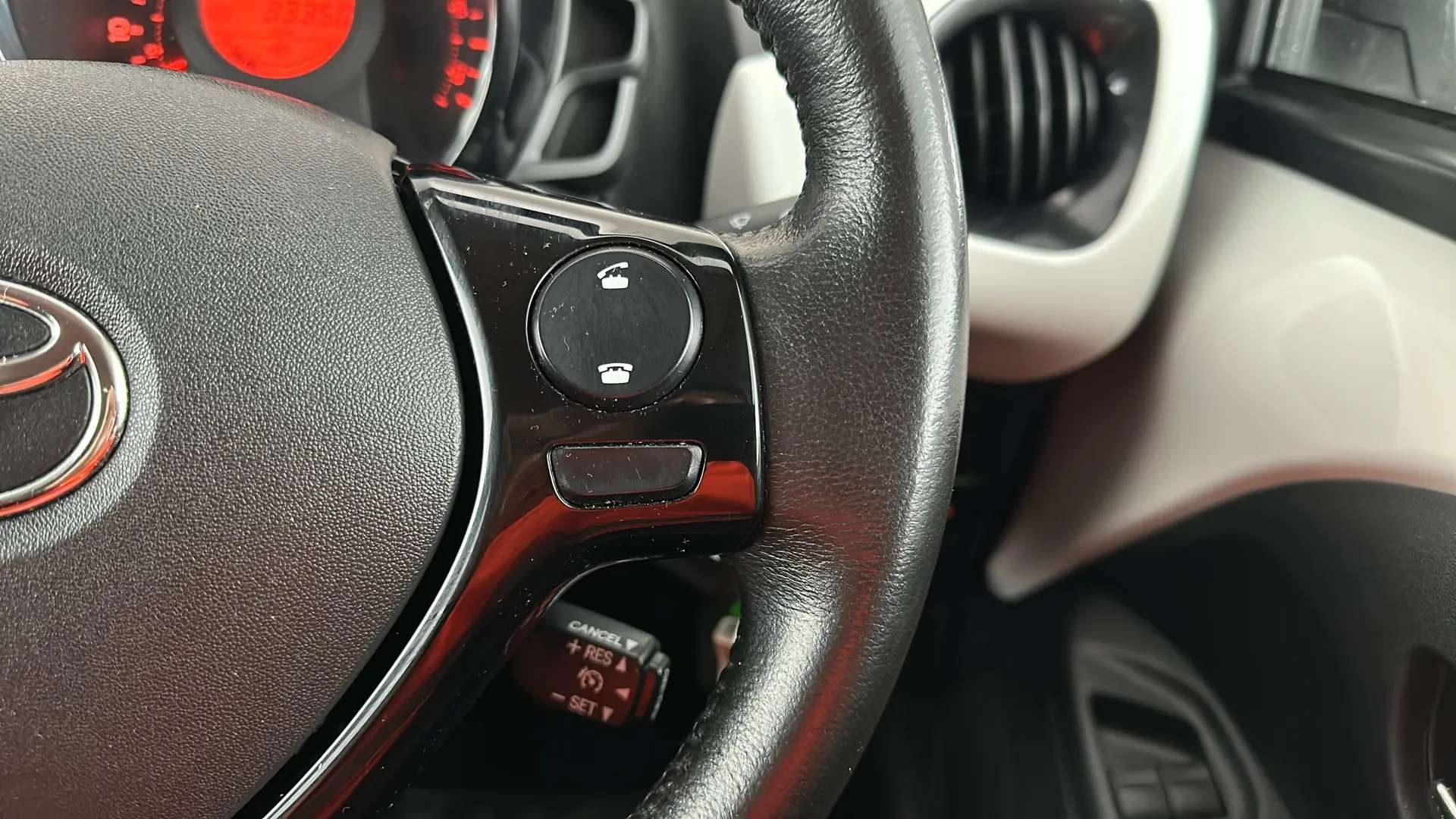 2017 TOYOTA AYGO 2017 TOYOTA AYGO