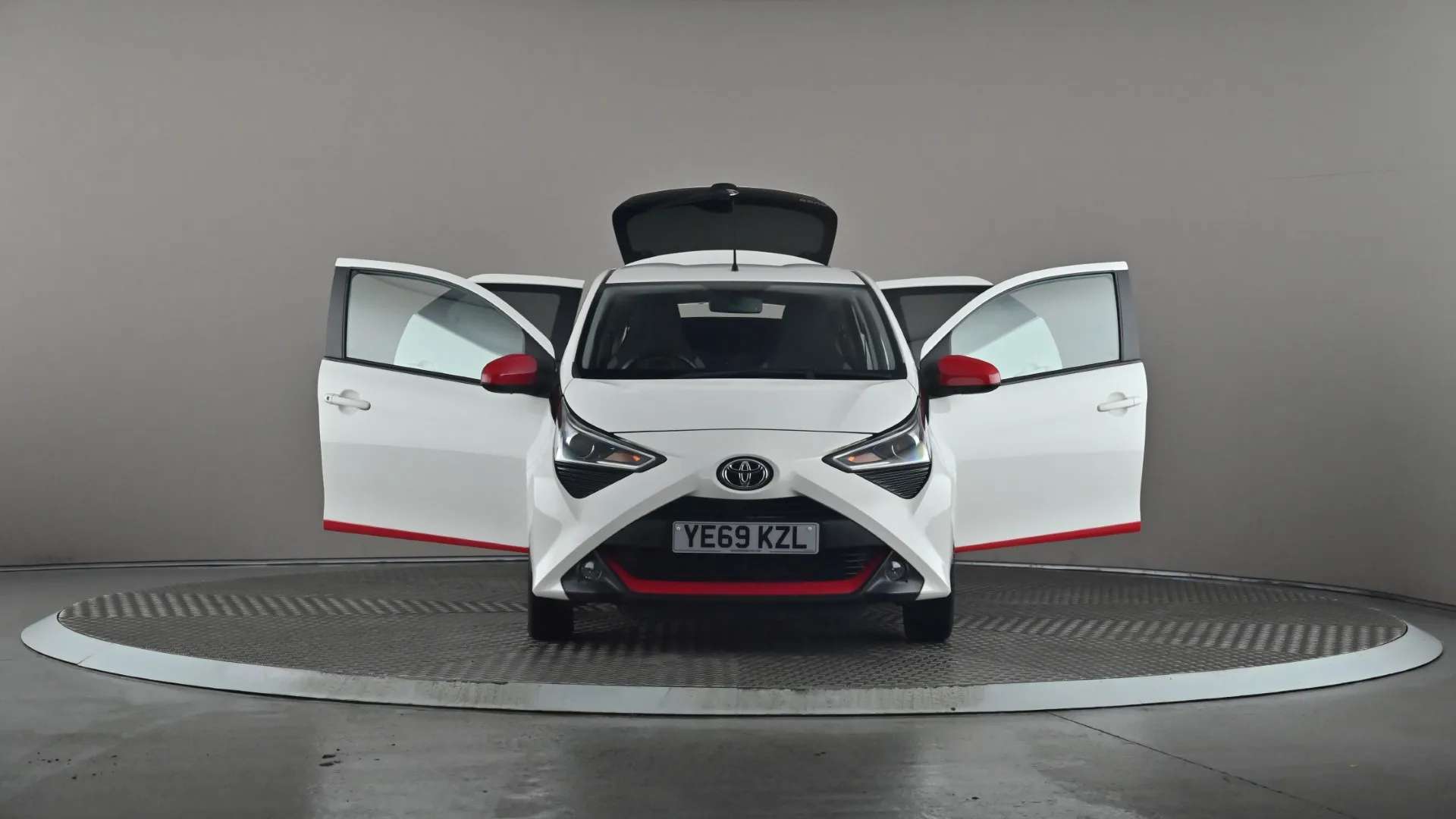 2019 TOYOTA AYGO 2019 TOYOTA AYGO