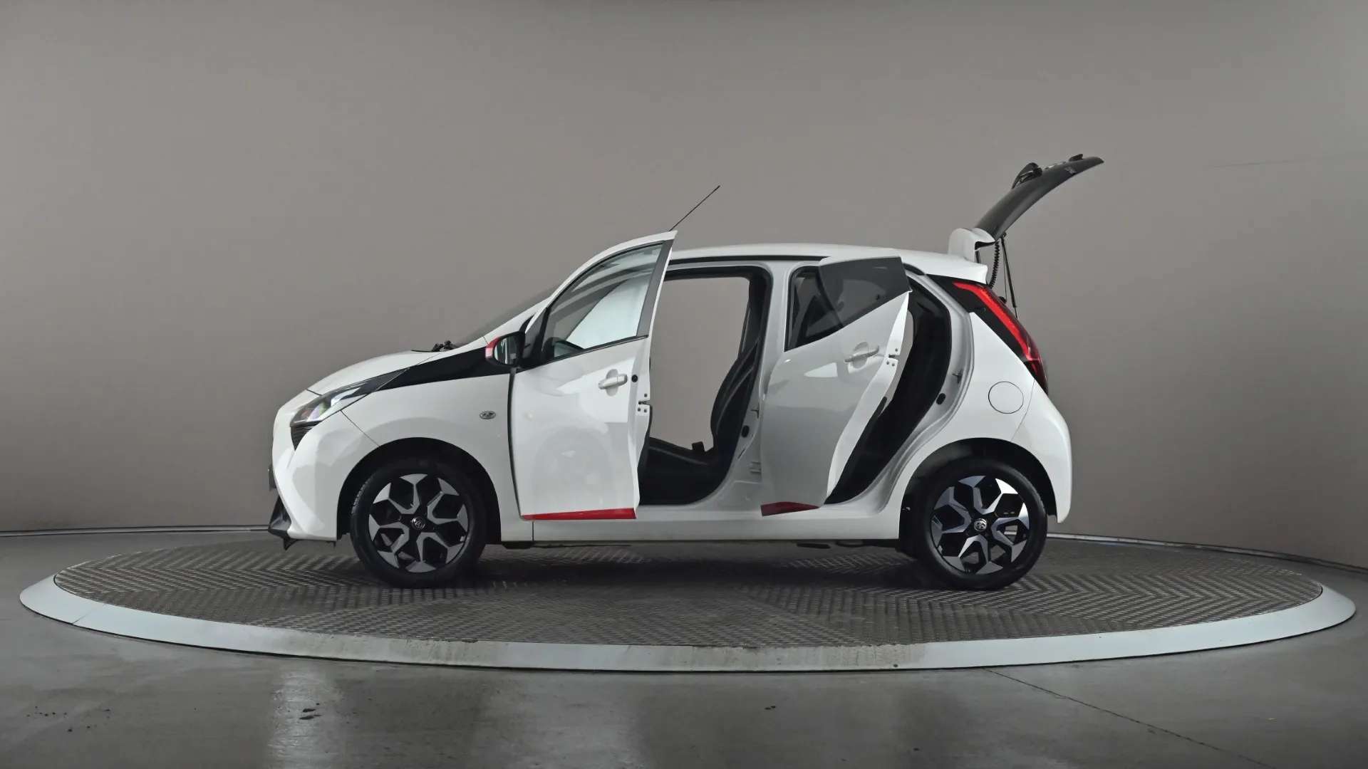 2019 TOYOTA AYGO 2019 TOYOTA AYGO
