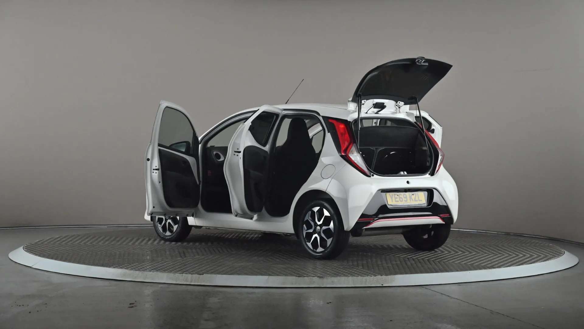 2019 TOYOTA AYGO 2019 TOYOTA AYGO