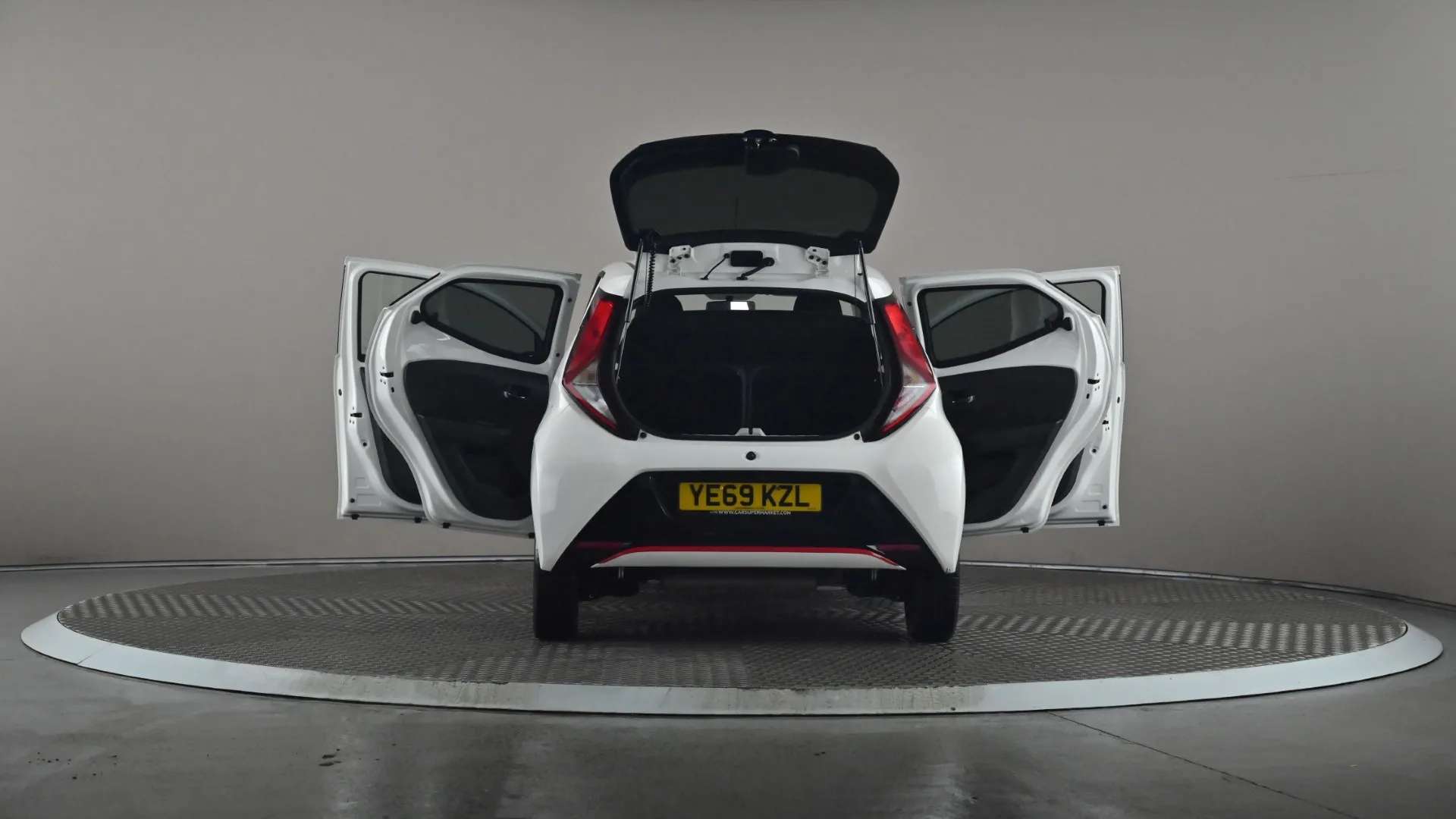 2019 TOYOTA AYGO 2019 TOYOTA AYGO