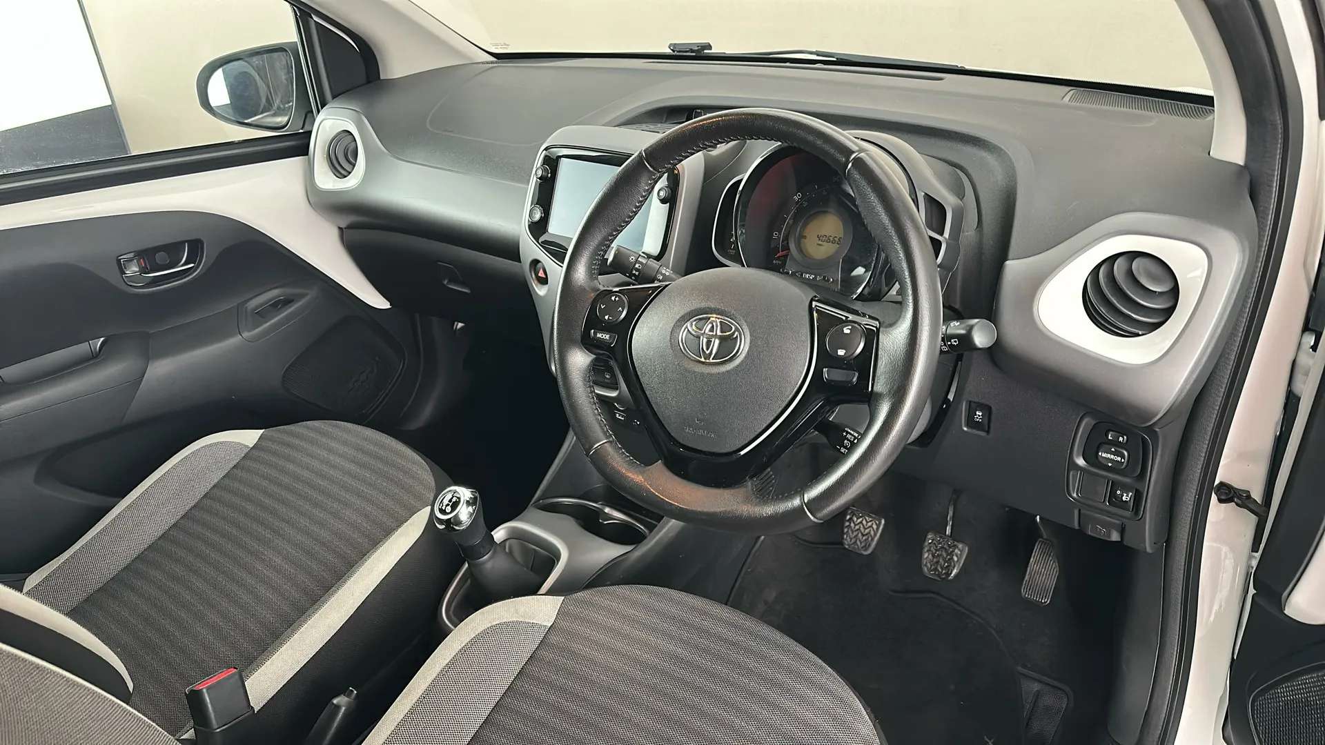 2019 TOYOTA AYGO 2019 TOYOTA AYGO