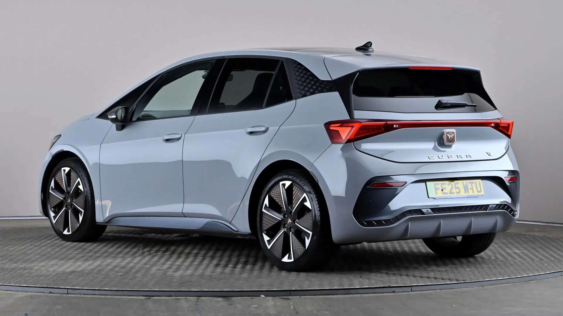 A 2025 CUPRA BORN 240kW e-Boost VZ 79kWh Auto A 2025 CUPRA BORN 240kW e-Boost VZ 79kWh Auto