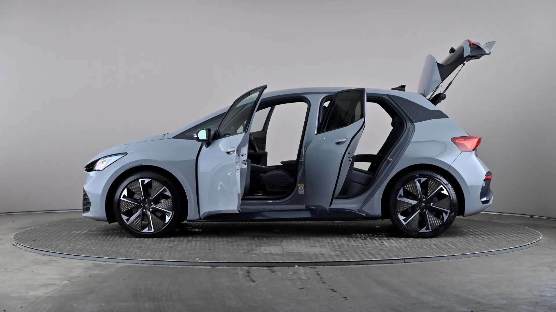2025 CUPRA BORN 2025 CUPRA BORN
