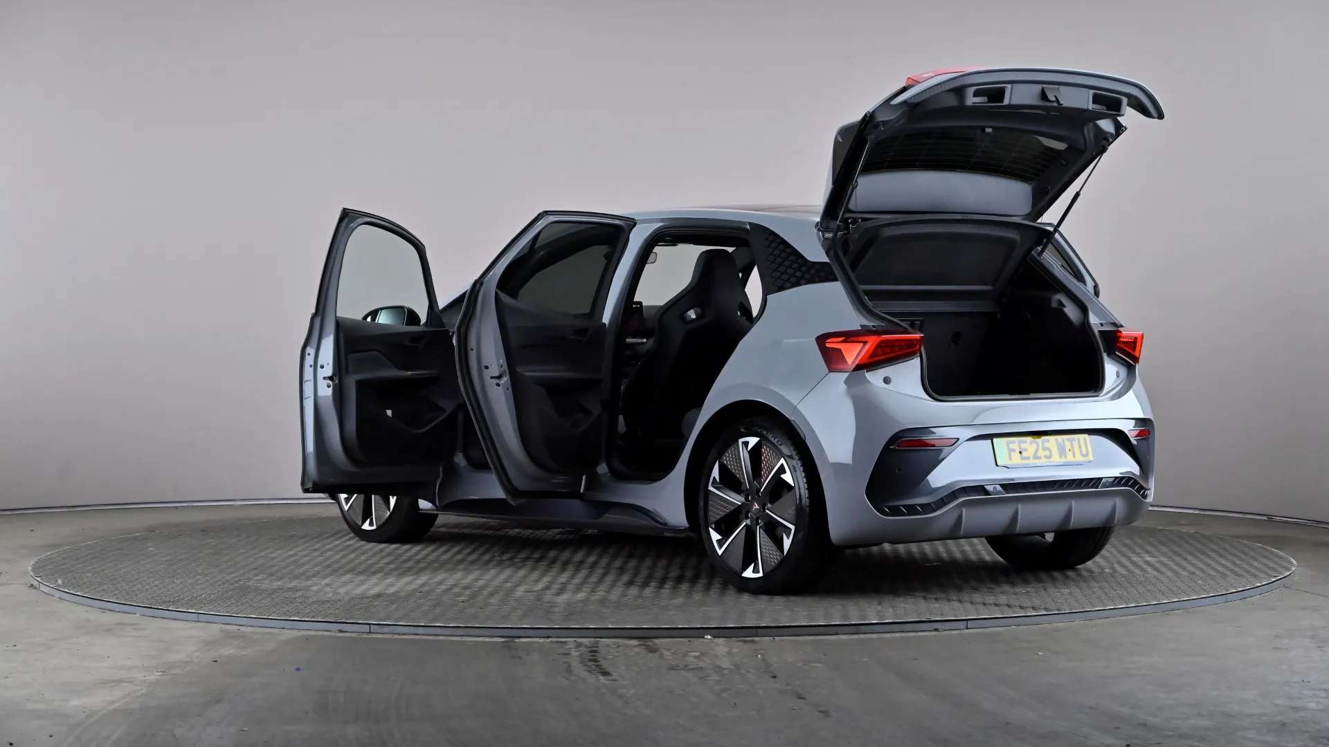 2025 CUPRA BORN 2025 CUPRA BORN