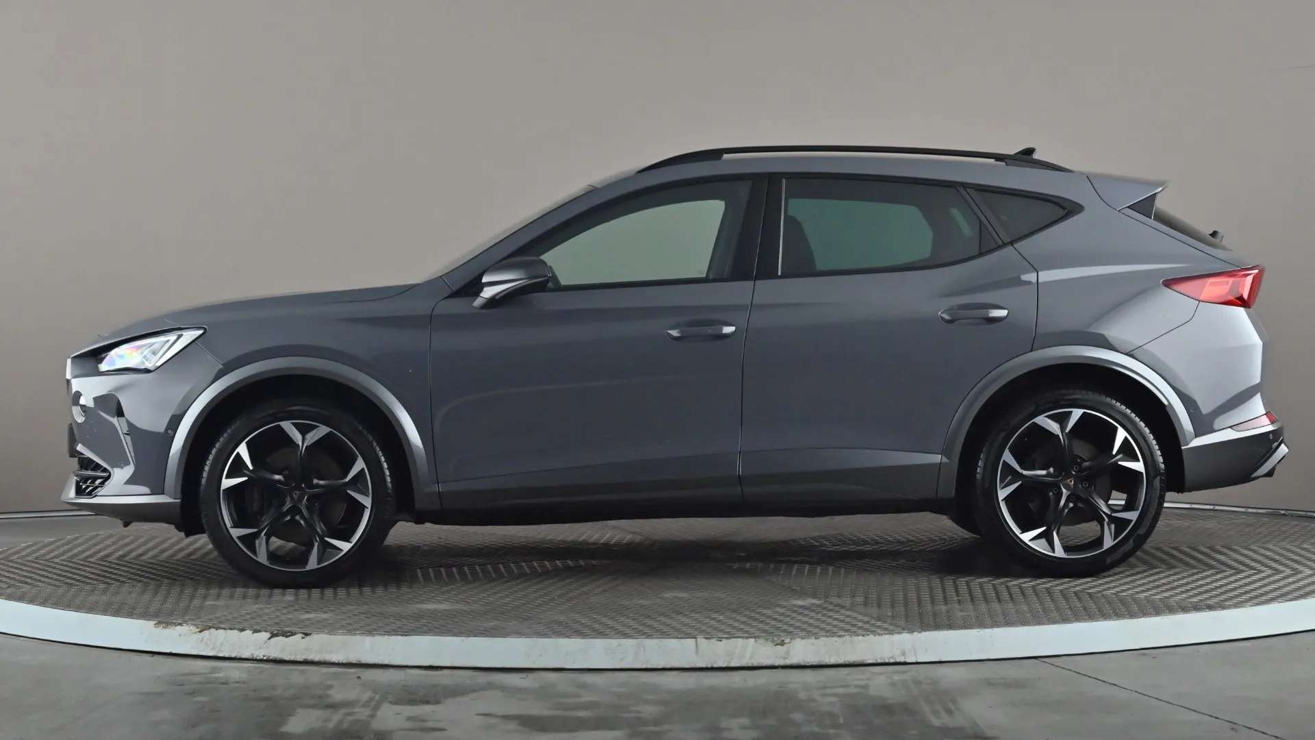 A 2022 CUPRA FORMENTOR 2.0 TSI 310 VZ2 DSG 4Drive A 2022 CUPRA FORMENTOR 2.0 TSI 310 VZ2 DSG 4Drive