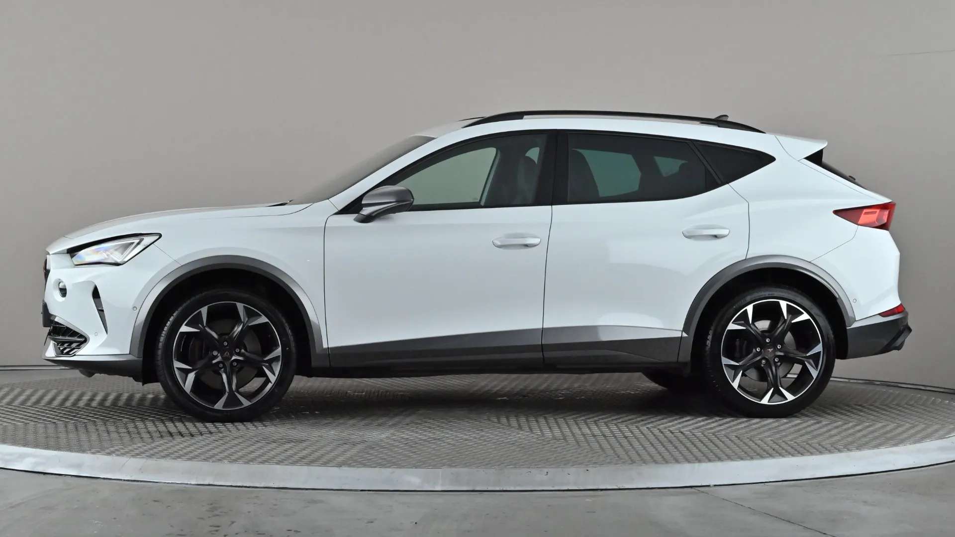A 2023 CUPRA FORMENTOR 2.0 TSI 310 VZ2 DSG 4Drive A 2023 CUPRA FORMENTOR 2.0 TSI 310 VZ2 DSG 4Drive