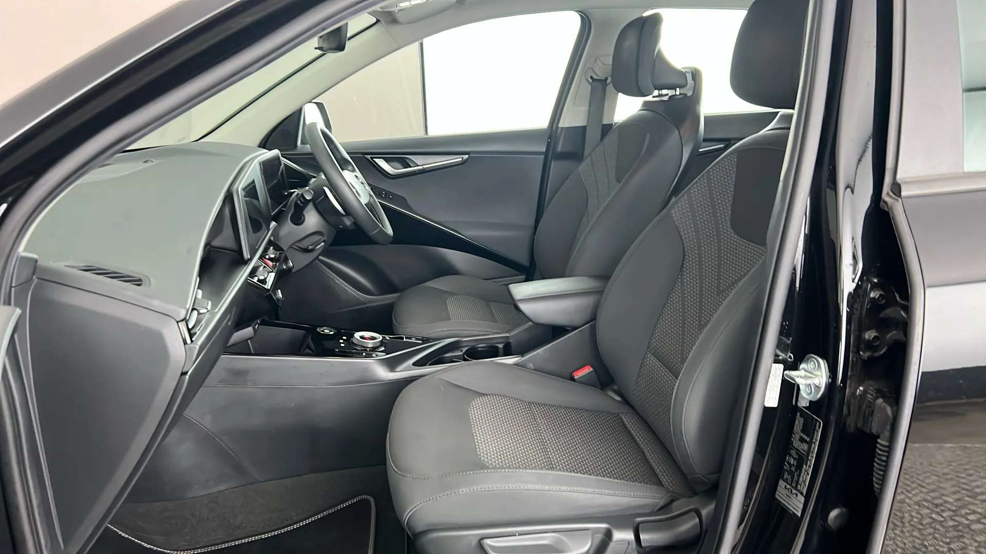 2023 KIA NIRO 2023 KIA NIRO