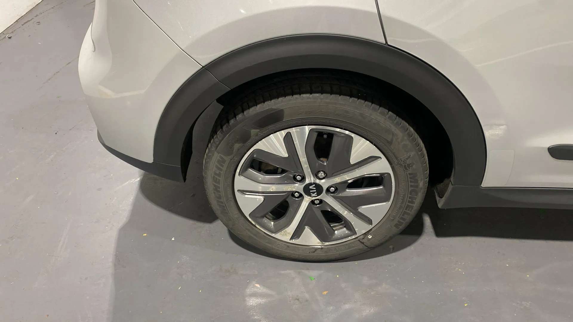 2021 KIA E-NIRO 2021 KIA E-NIRO