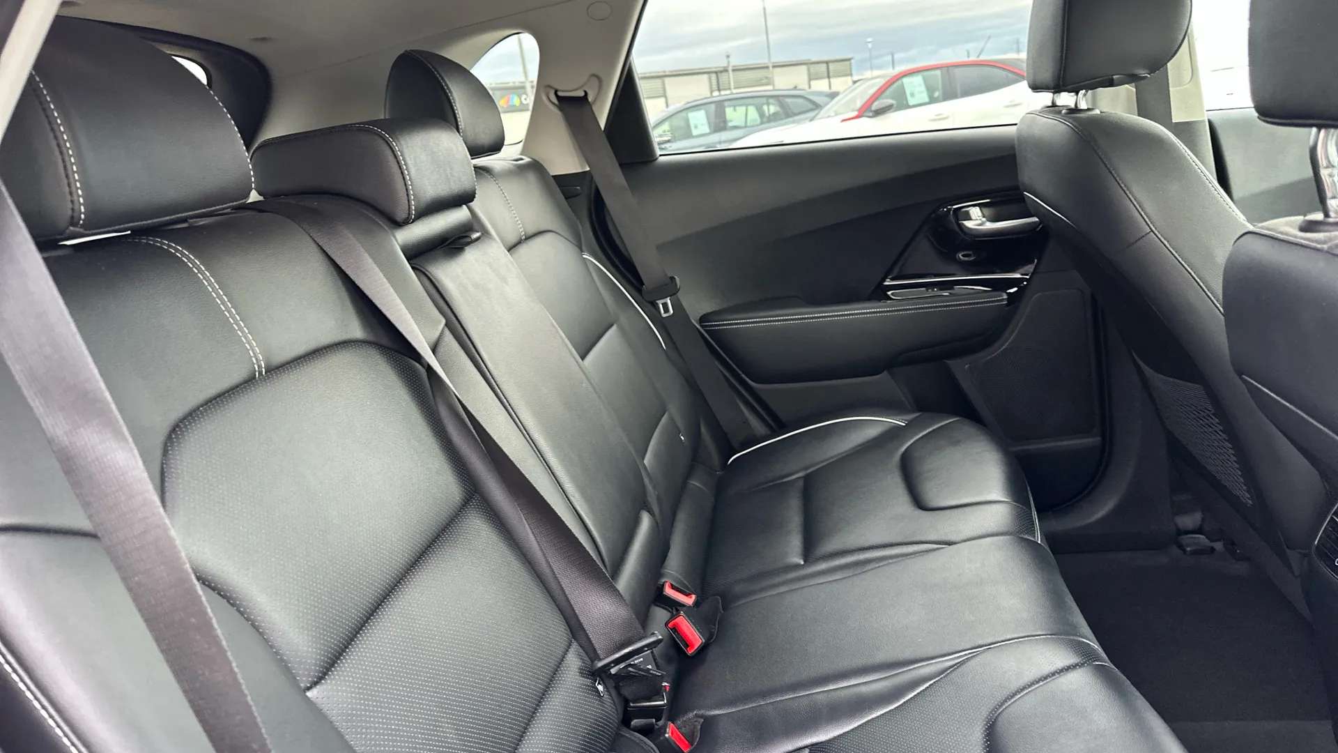 2021 KIA E-NIRO 2021 KIA E-NIRO