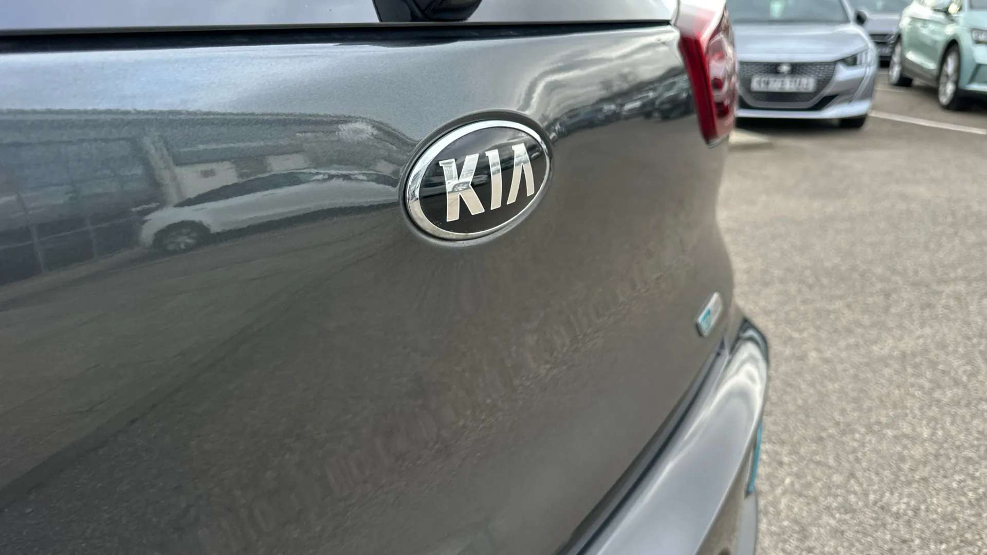 2021 KIA E-NIRO 2021 KIA E-NIRO