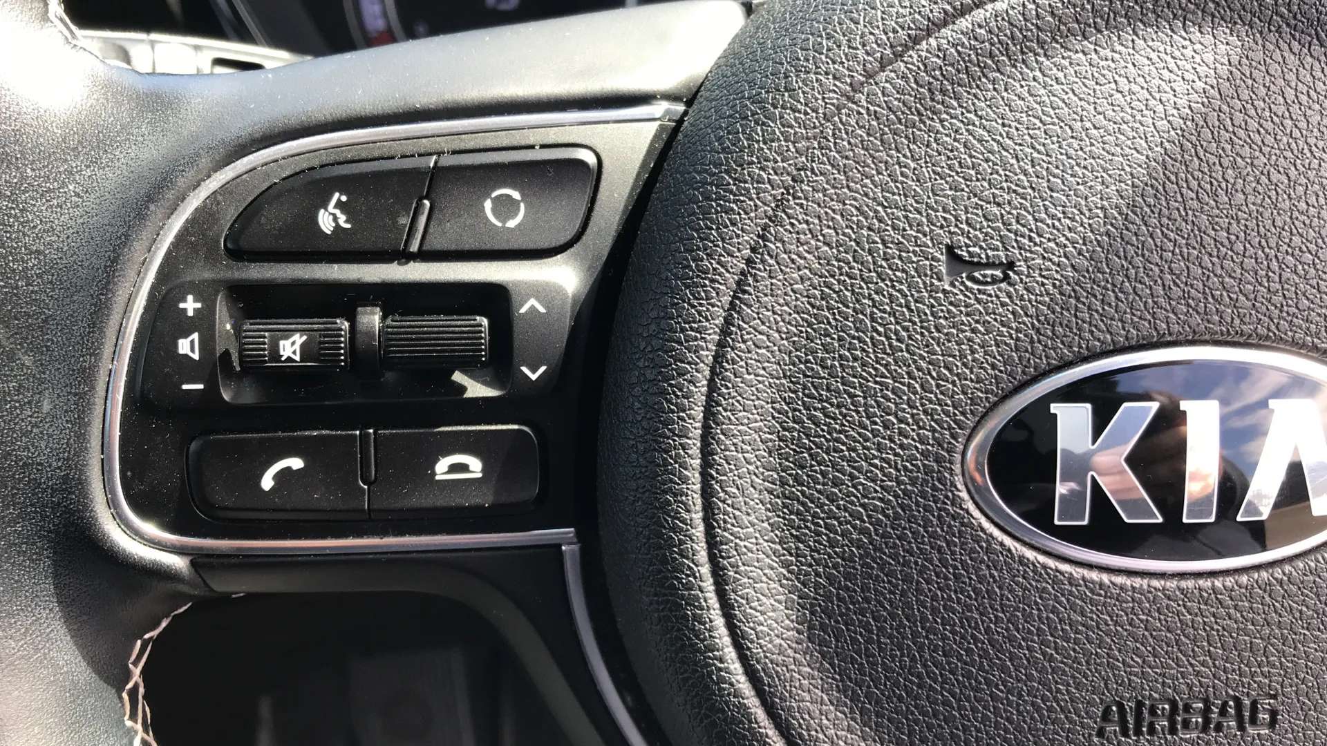 2020 KIA E-NIRO 2020 KIA E-NIRO