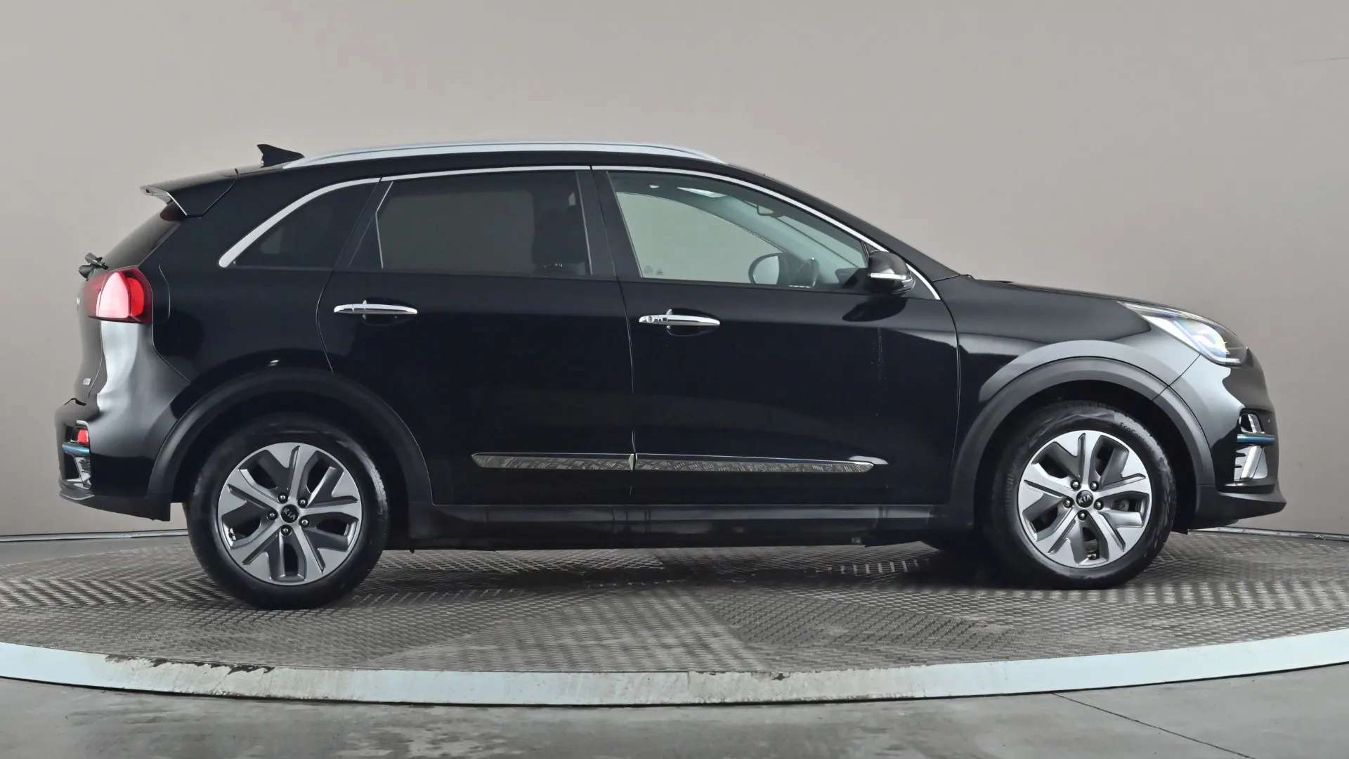 2021 KIA E-NIRO 2021 KIA E-NIRO
