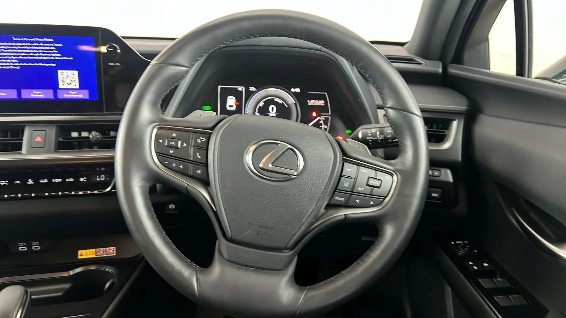 2024 LEXUS UX 2024 LEXUS UX