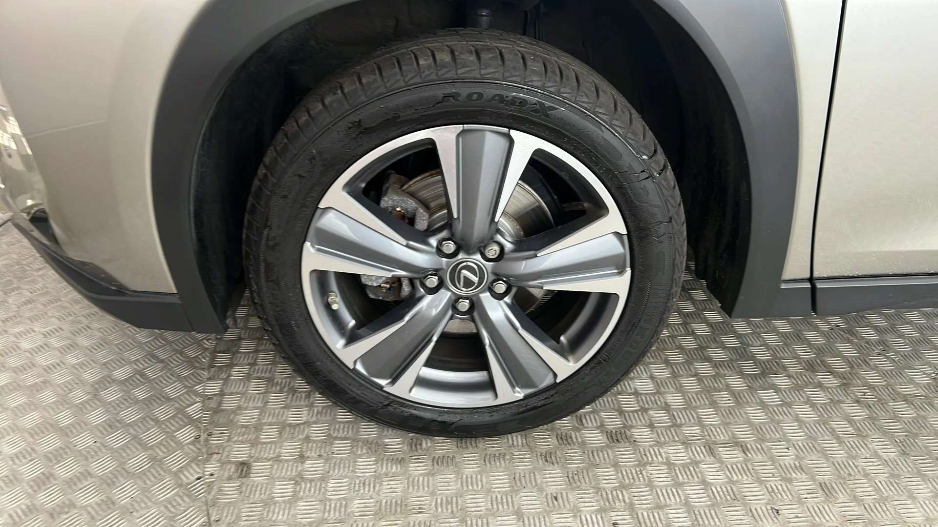 2024 LEXUS UX 2024 LEXUS UX