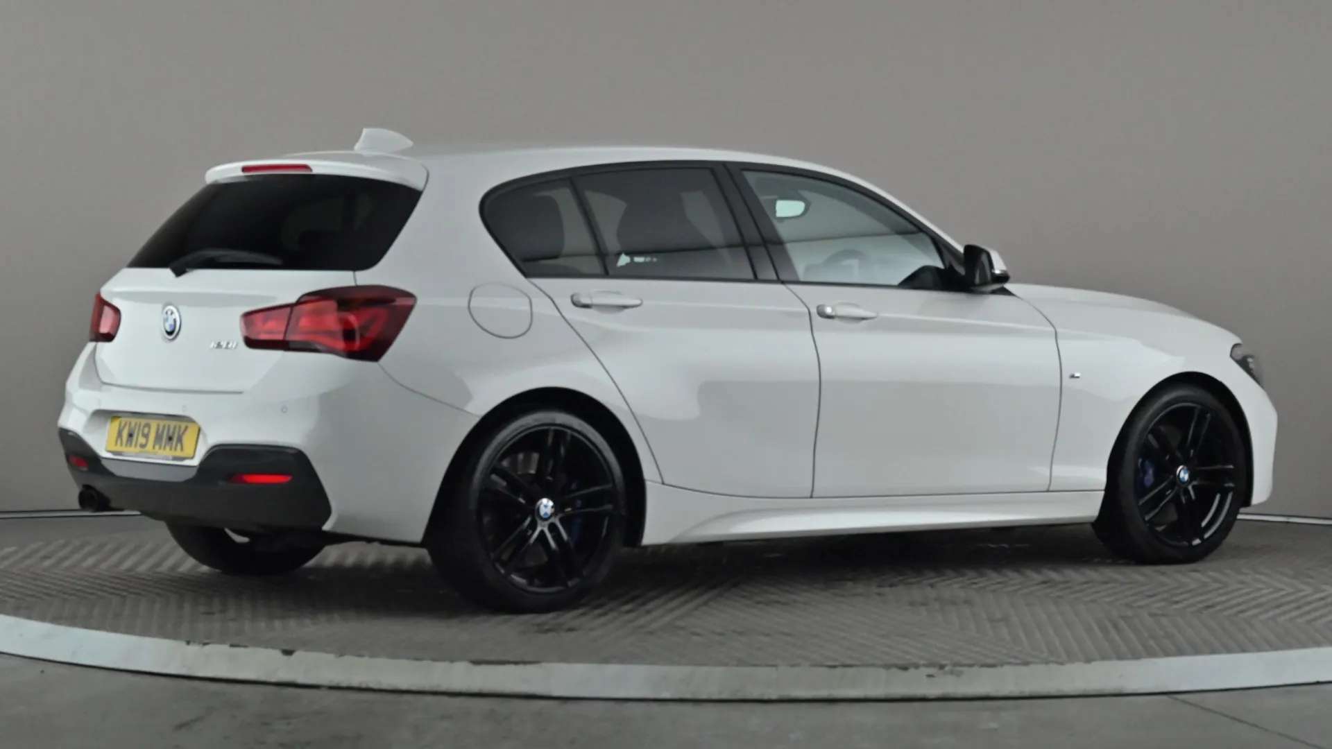 2019 BMW 1 SERIES 2019 BMW 1 SERIES