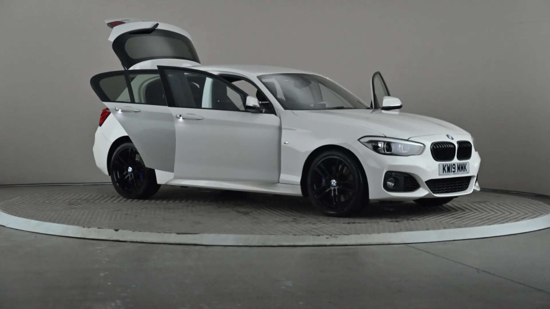 2019 BMW 1 SERIES 2019 BMW 1 SERIES