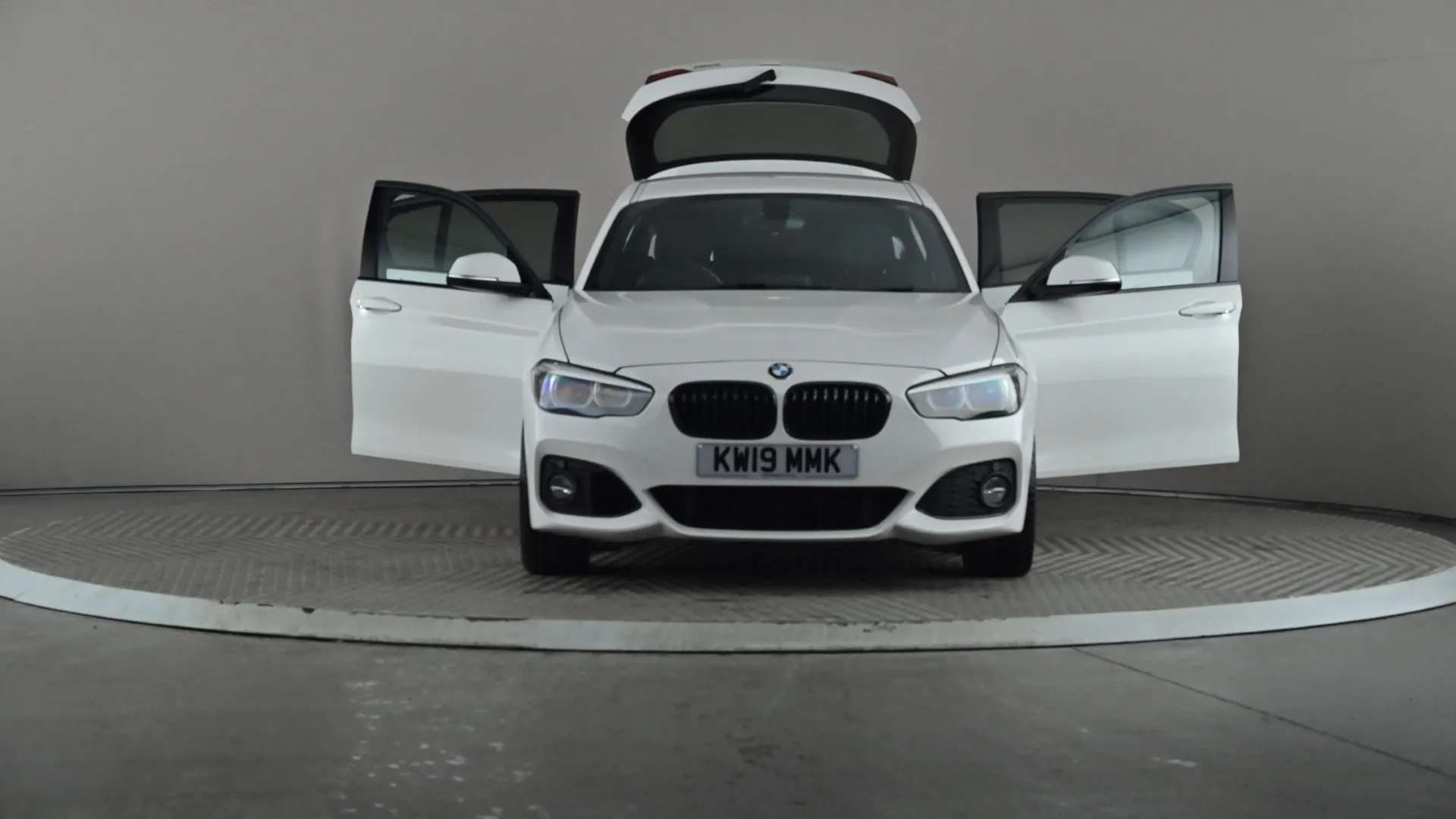 2019 BMW 1 SERIES 2019 BMW 1 SERIES