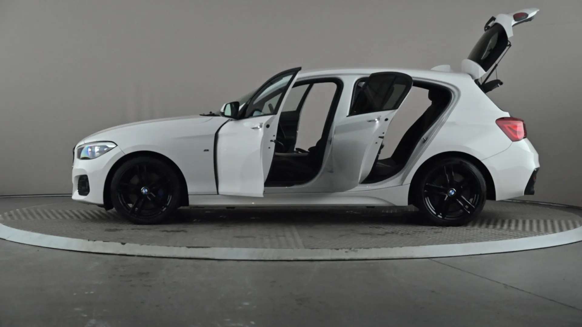 2019 BMW 1 SERIES 2019 BMW 1 SERIES