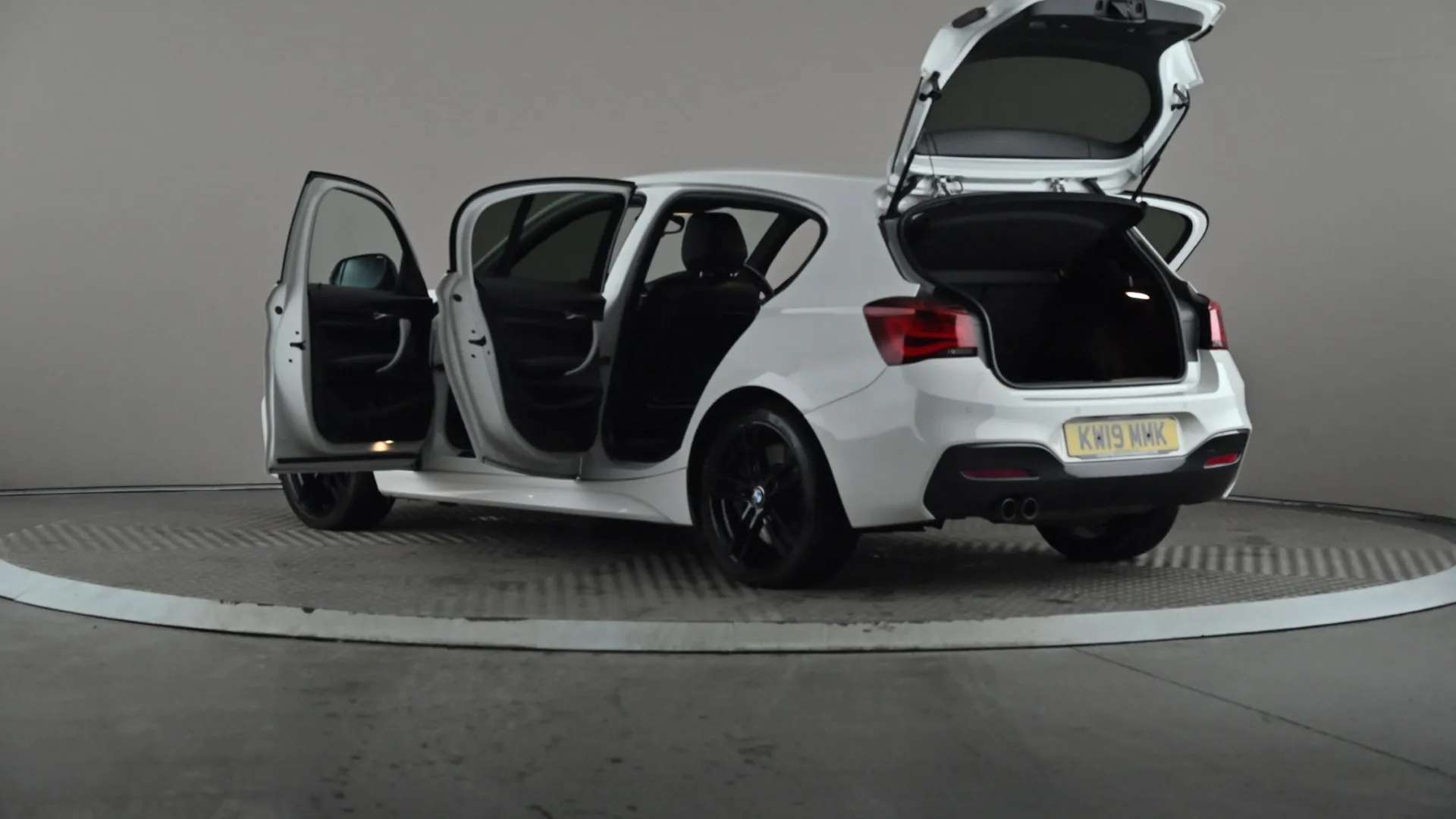 2019 BMW 1 SERIES 2019 BMW 1 SERIES