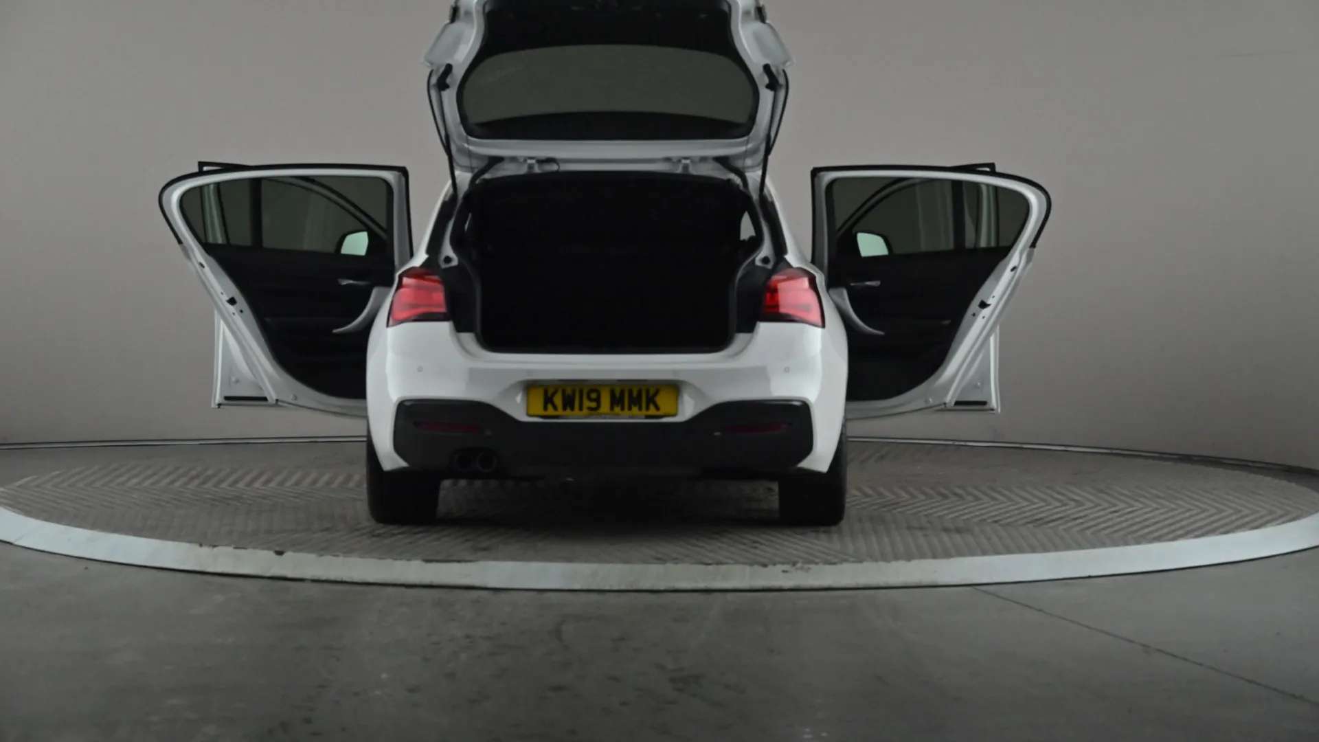 2019 BMW 1 SERIES 2019 BMW 1 SERIES