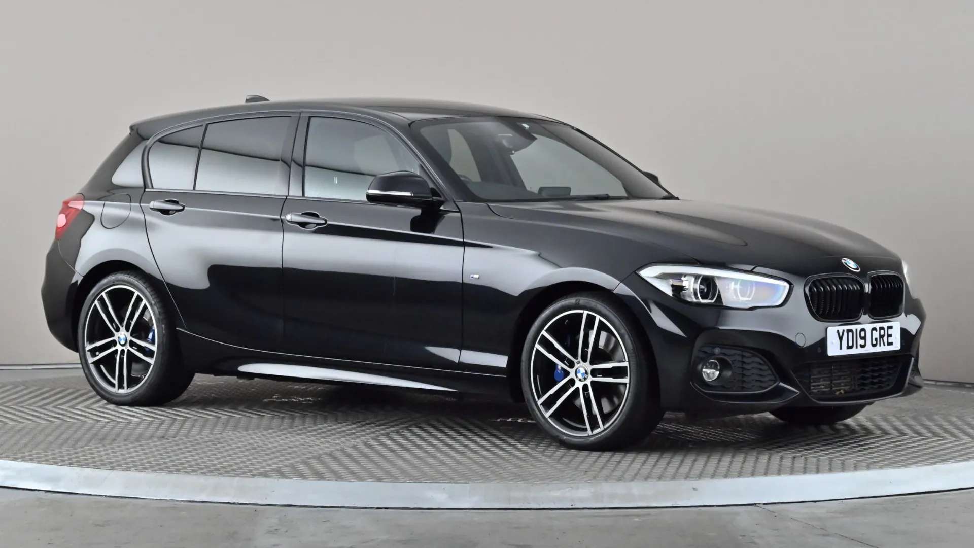 A 2019 BMW 1 SERIES 120d M Sport Shadow Ed Step Auto A 2019 BMW 1 SERIES 120d M Sport Shadow Ed Step Auto