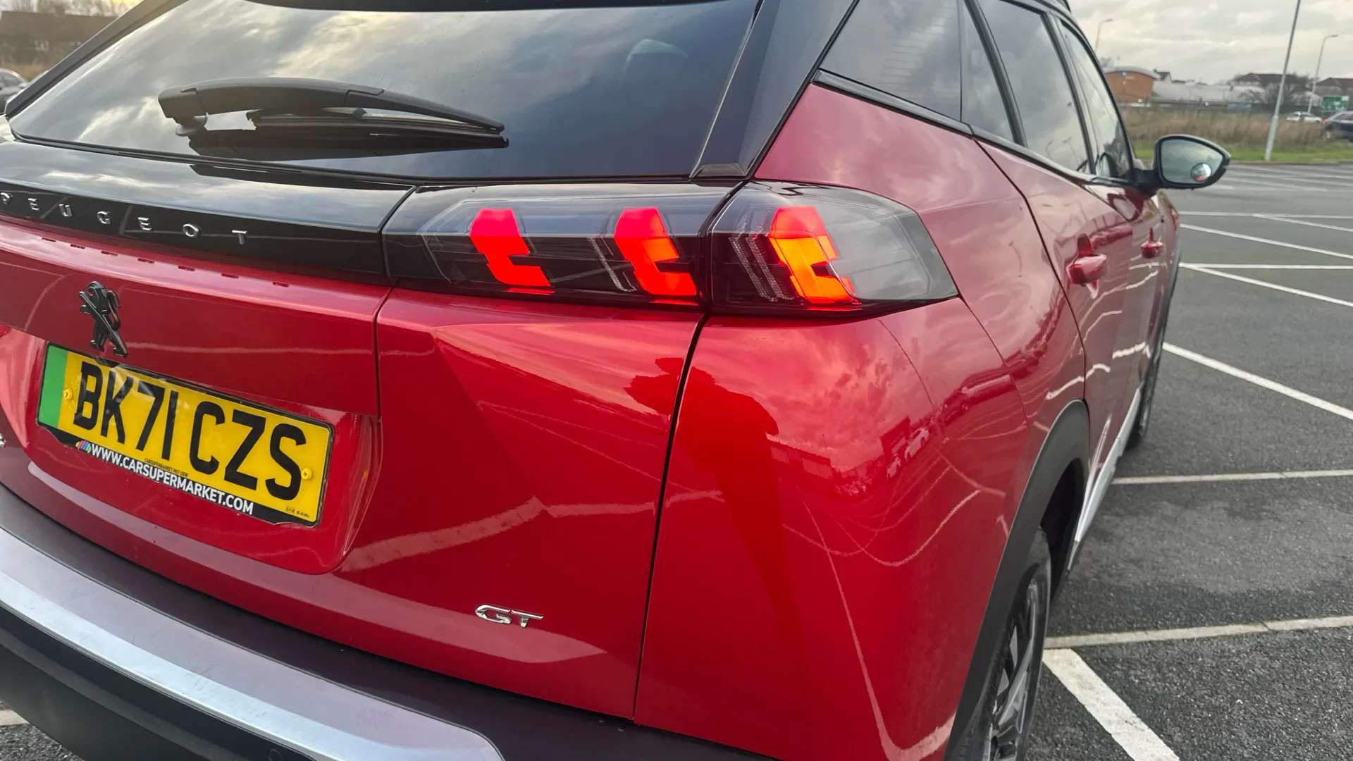 2021 PEUGEOT 2008 2021 PEUGEOT 2008