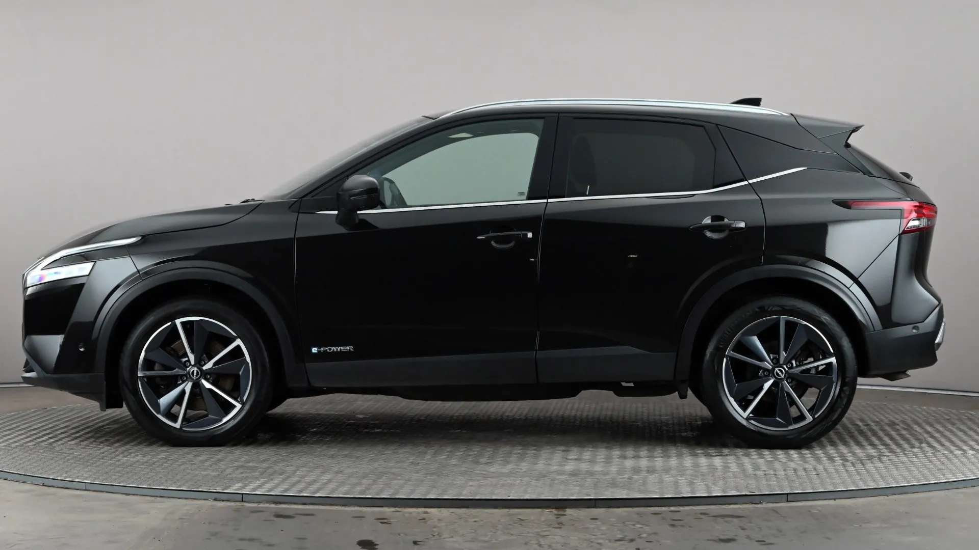 A 2022 NISSAN QASHQAI 1.5 E-Power Tekna Auto A 2022 NISSAN QASHQAI 1.5 E-Power Tekna Auto