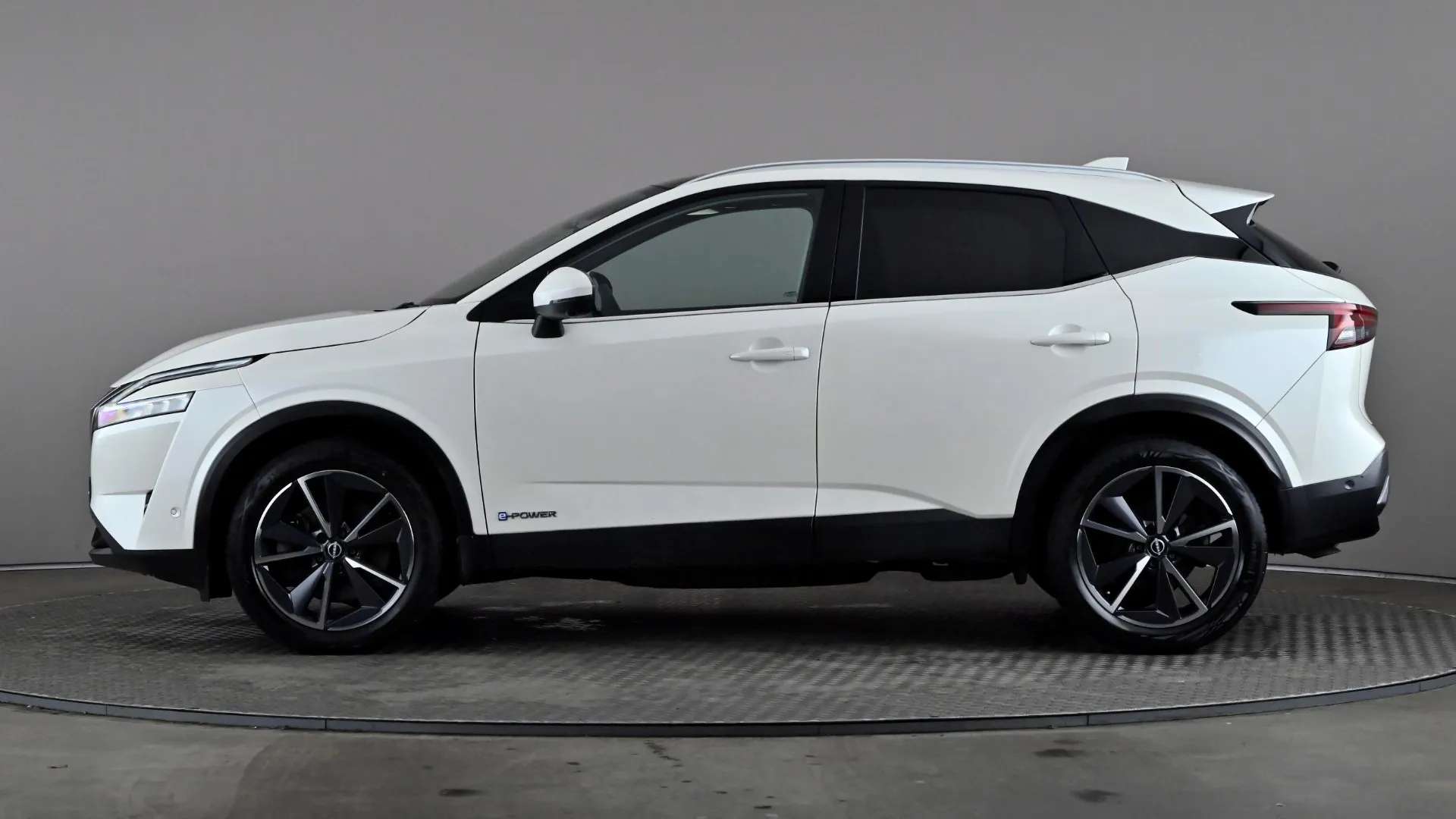 A 2022 NISSAN QASHQAI 1.5 E-Power Tekna Auto A 2022 NISSAN QASHQAI 1.5 E-Power Tekna Auto