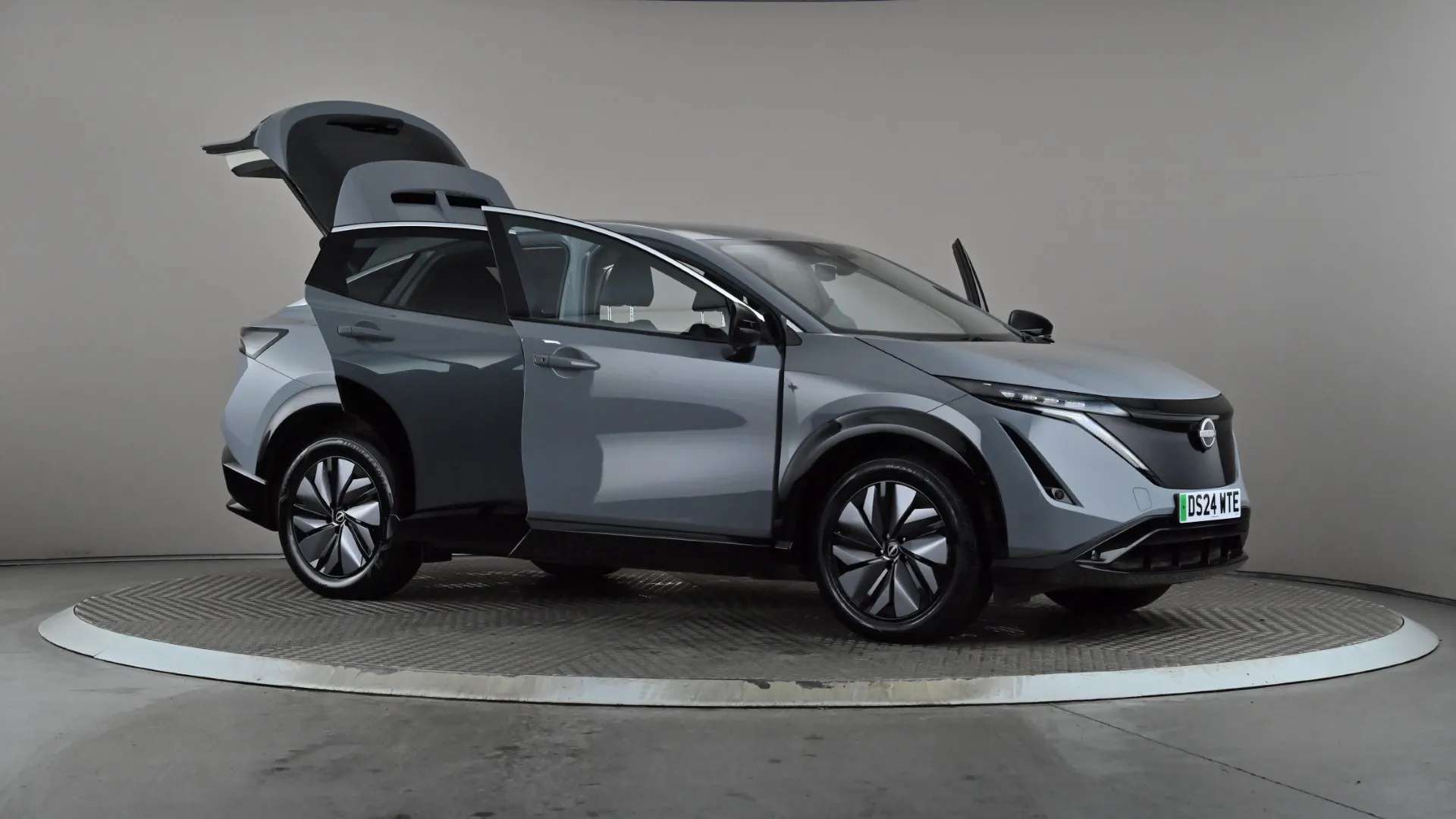 2024 NISSAN ARIYA 2024 NISSAN ARIYA