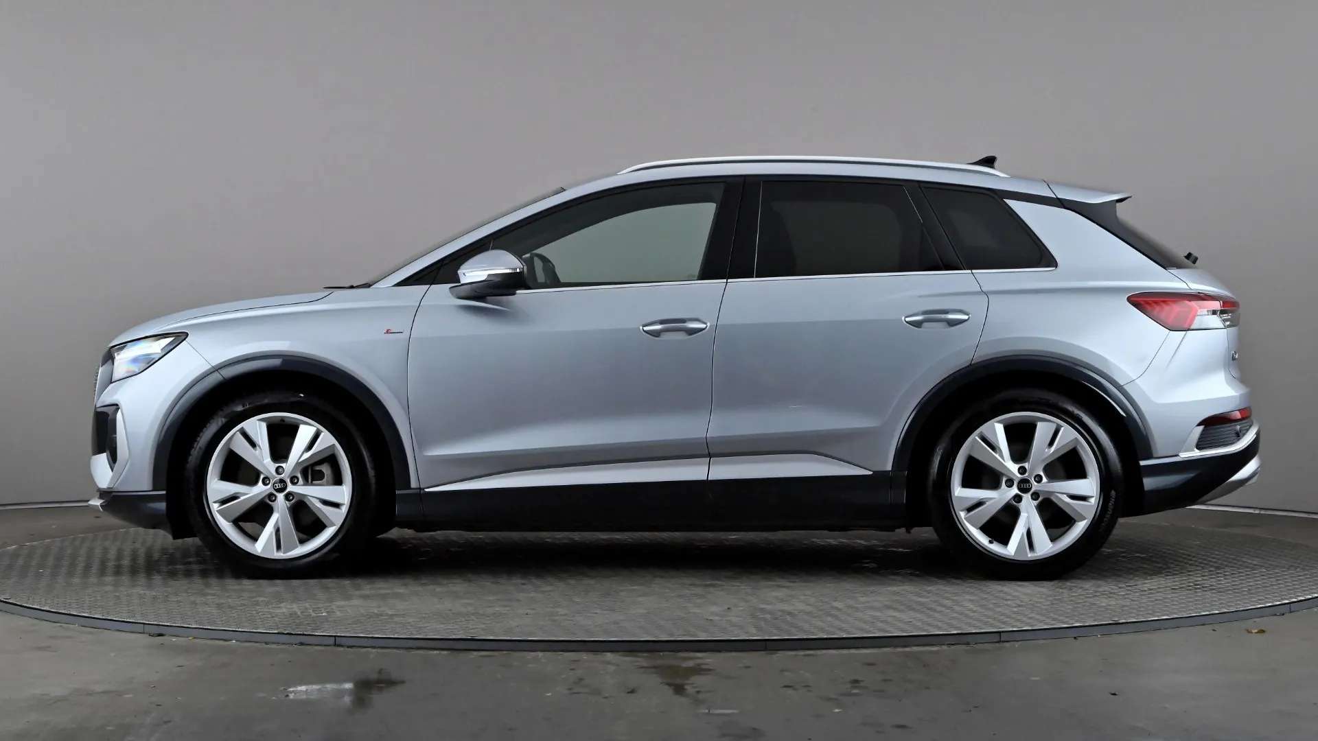 A 2021 AUDI Q4 150kW 40 82kWh S Line Auto A 2021 AUDI Q4 150kW 40 82kWh S Line Auto