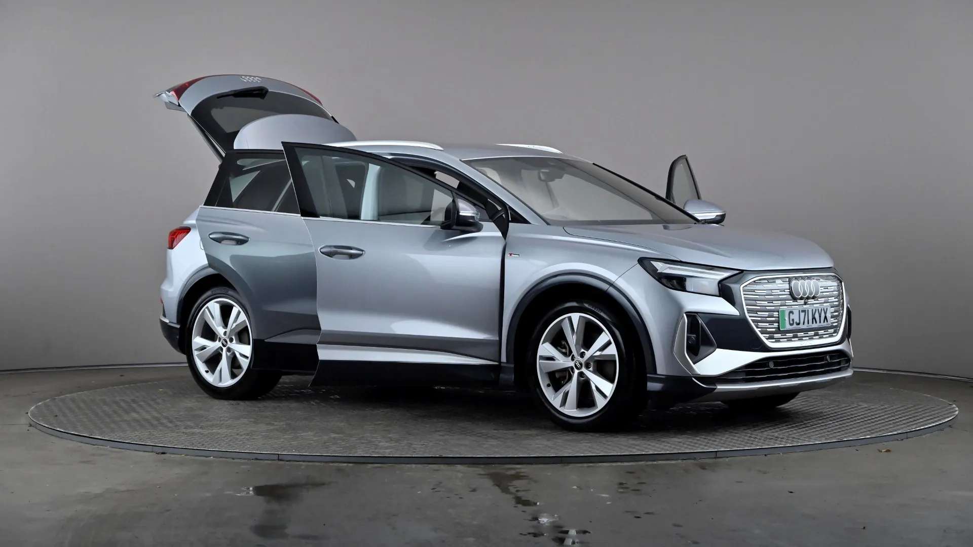 2021 AUDI Q4 2021 AUDI Q4