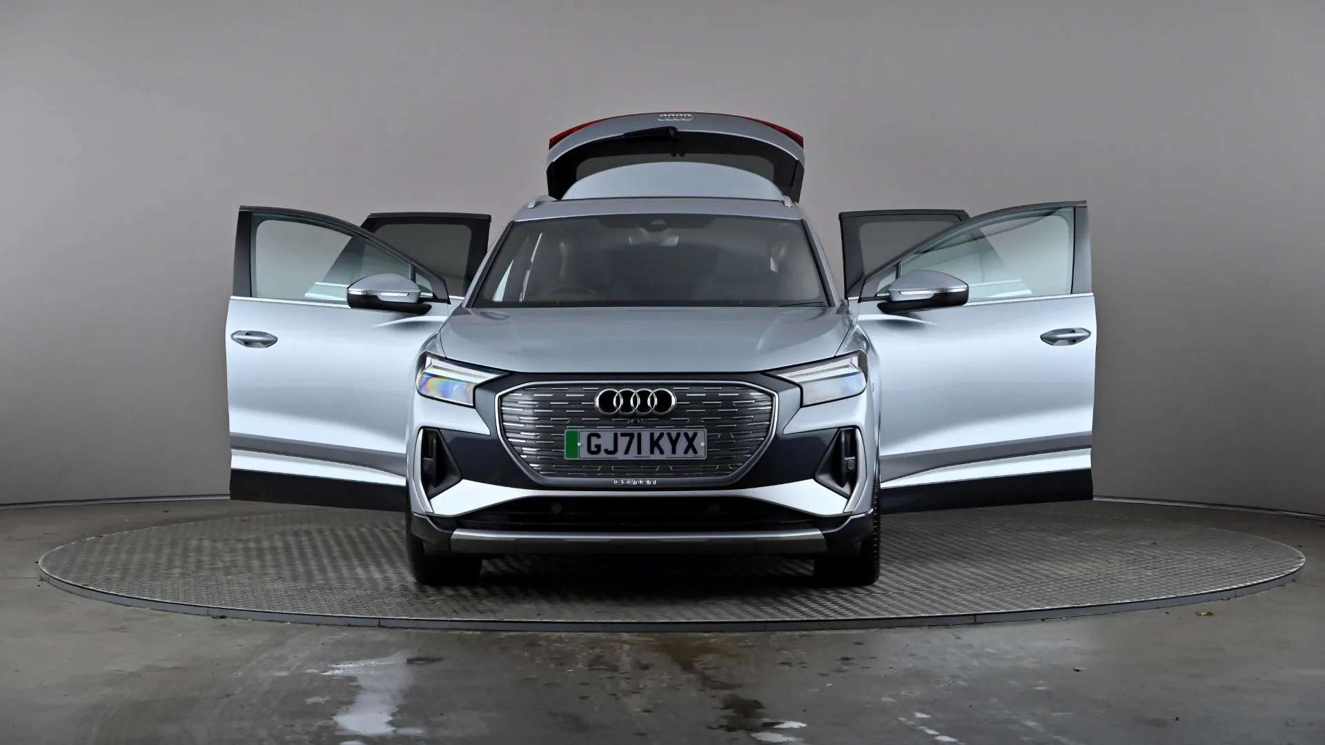 2021 AUDI Q4 2021 AUDI Q4