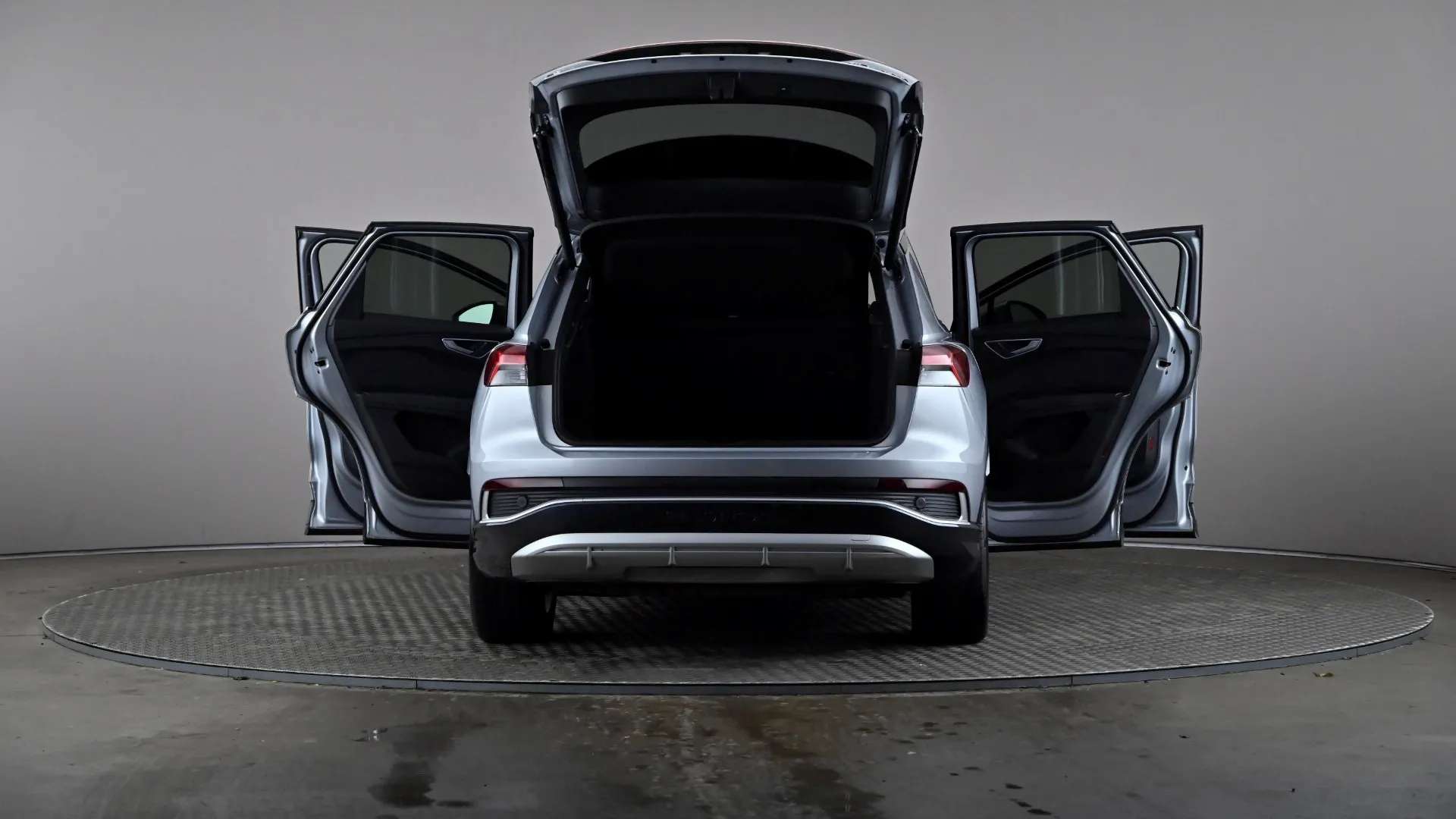 2021 AUDI Q4 2021 AUDI Q4