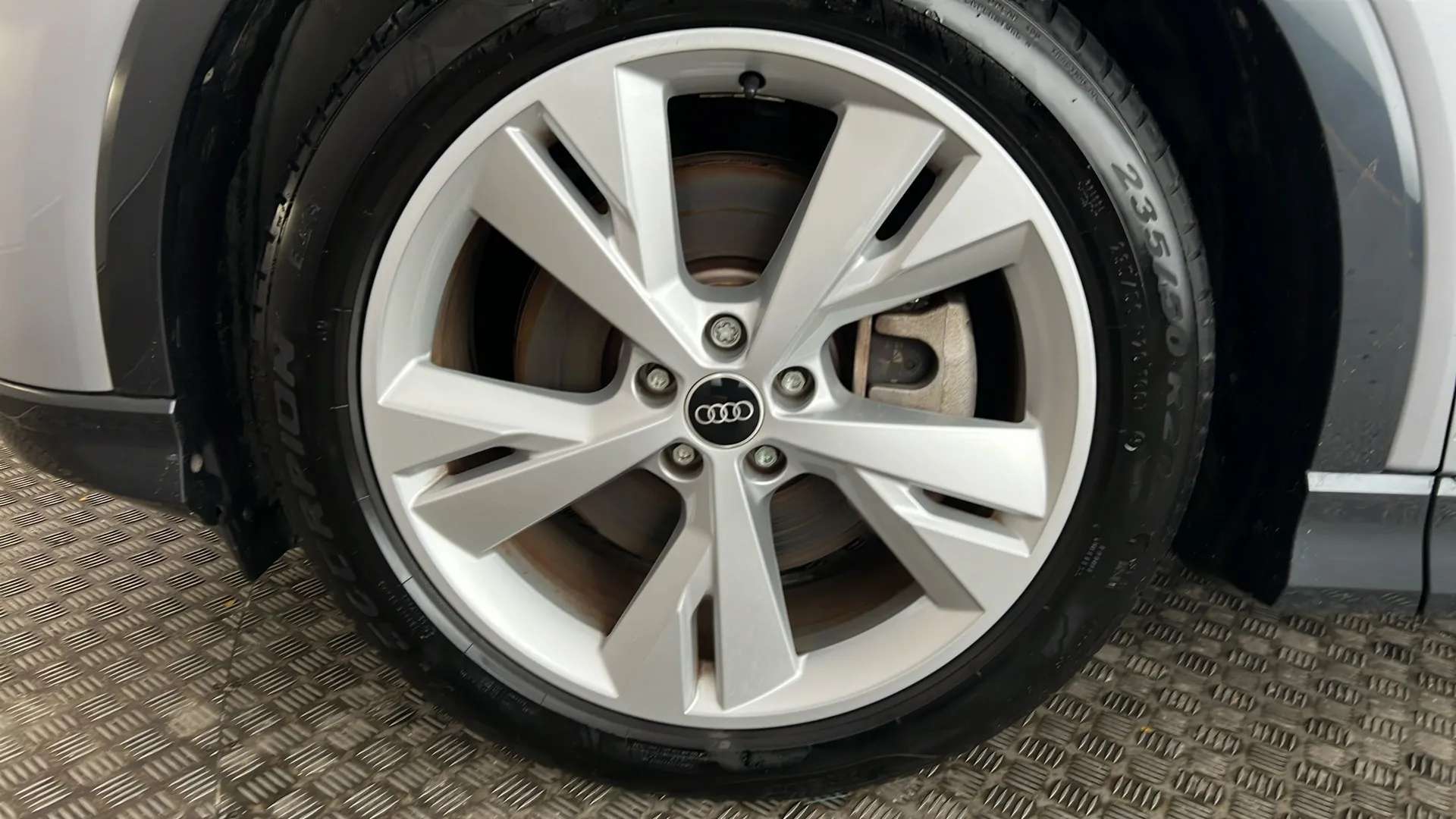 2021 AUDI Q4 2021 AUDI Q4