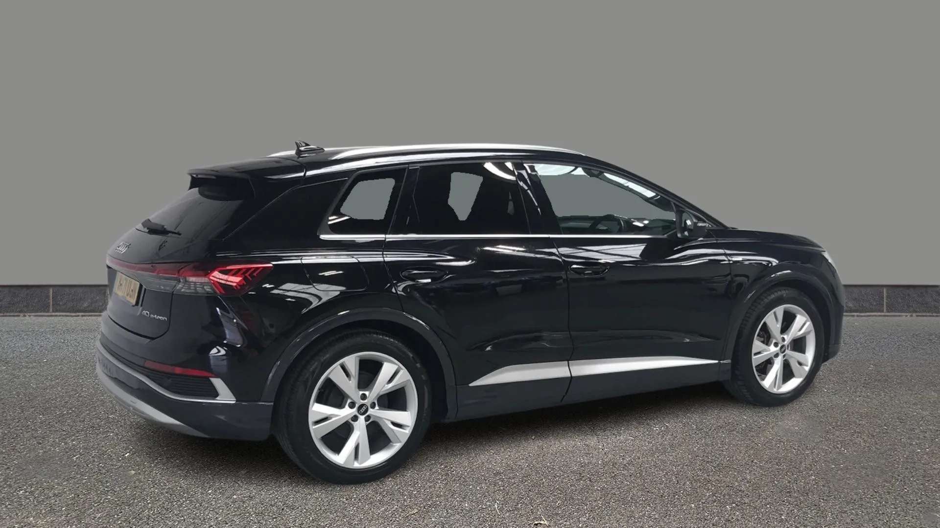 2021 AUDI Q4 2021 AUDI Q4