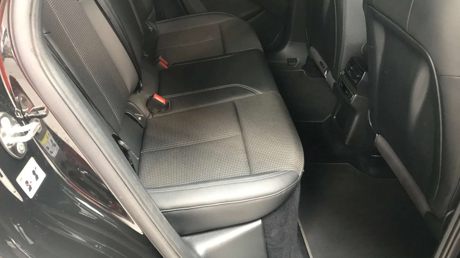2021 AUDI Q4 2021 AUDI Q4