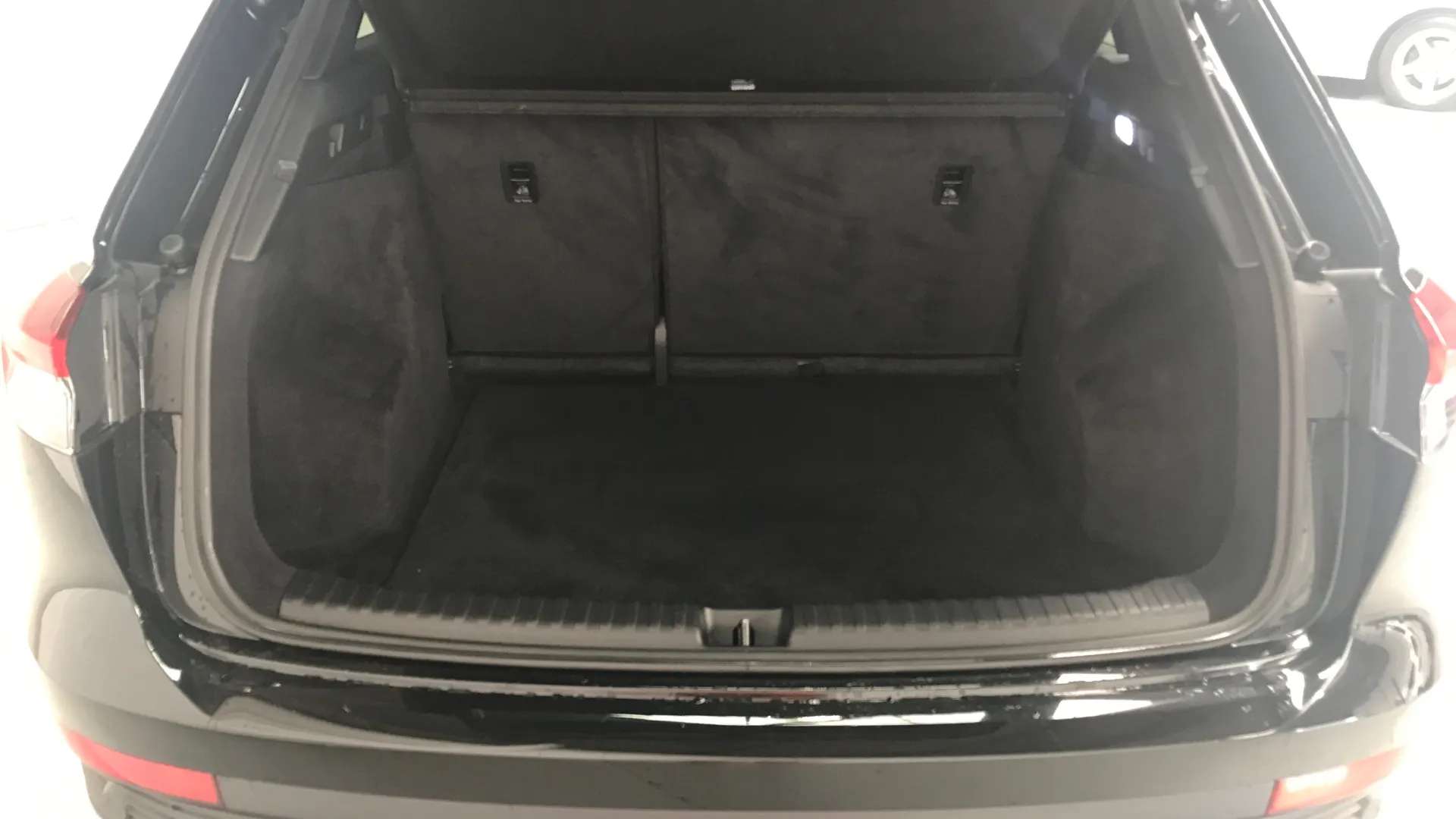 2021 AUDI Q4 2021 AUDI Q4