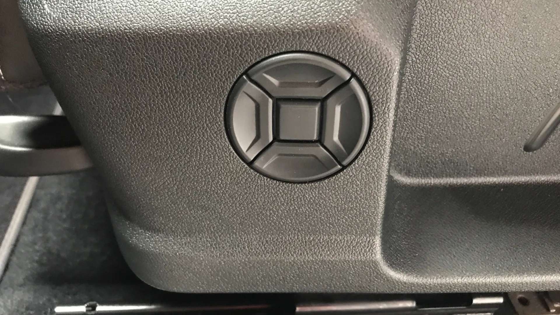 2021 AUDI Q4 2021 AUDI Q4