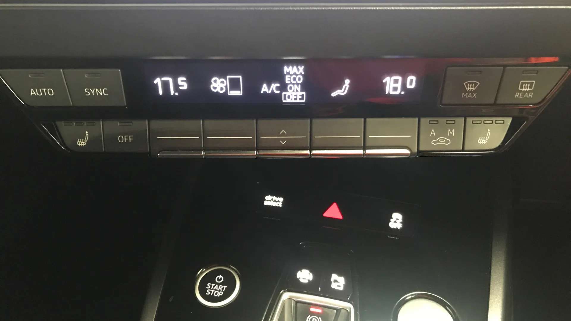 2021 AUDI Q4 2021 AUDI Q4