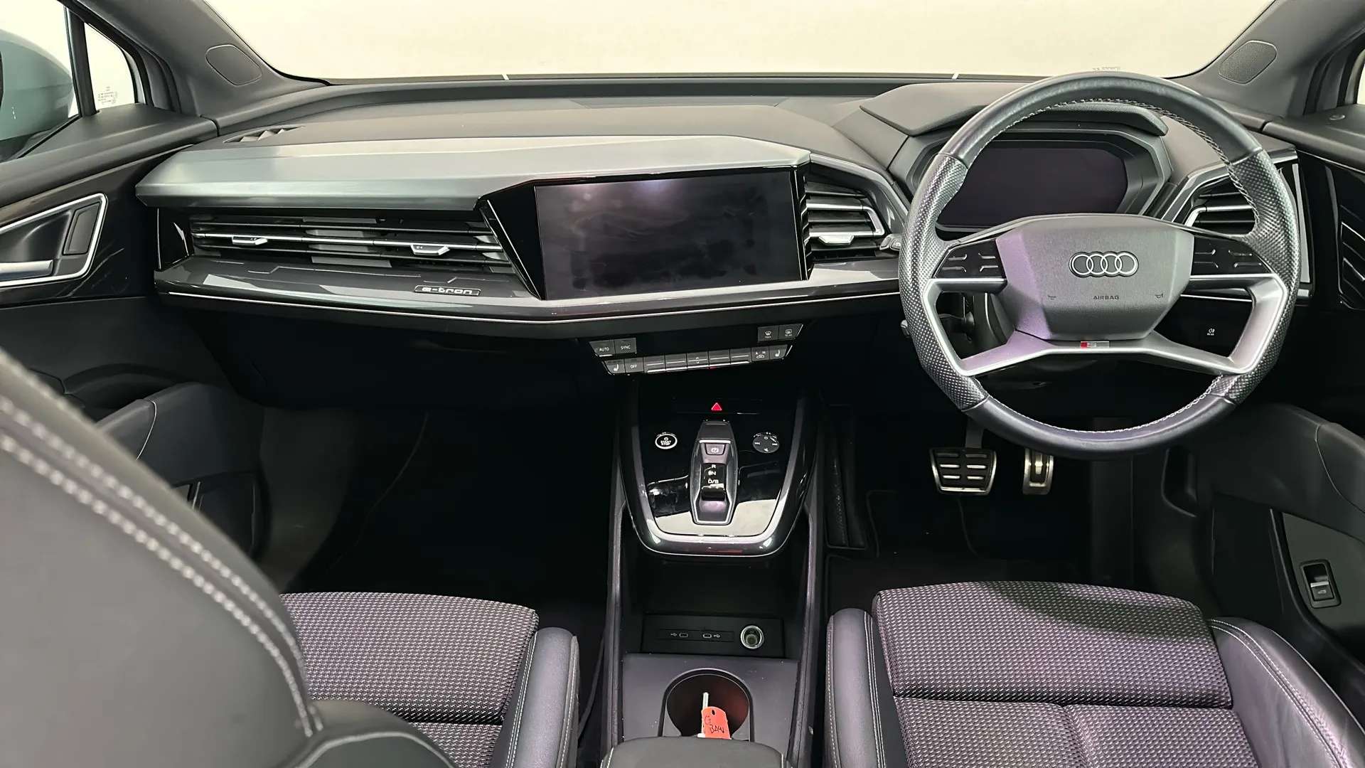 2021 AUDI Q4 2021 AUDI Q4