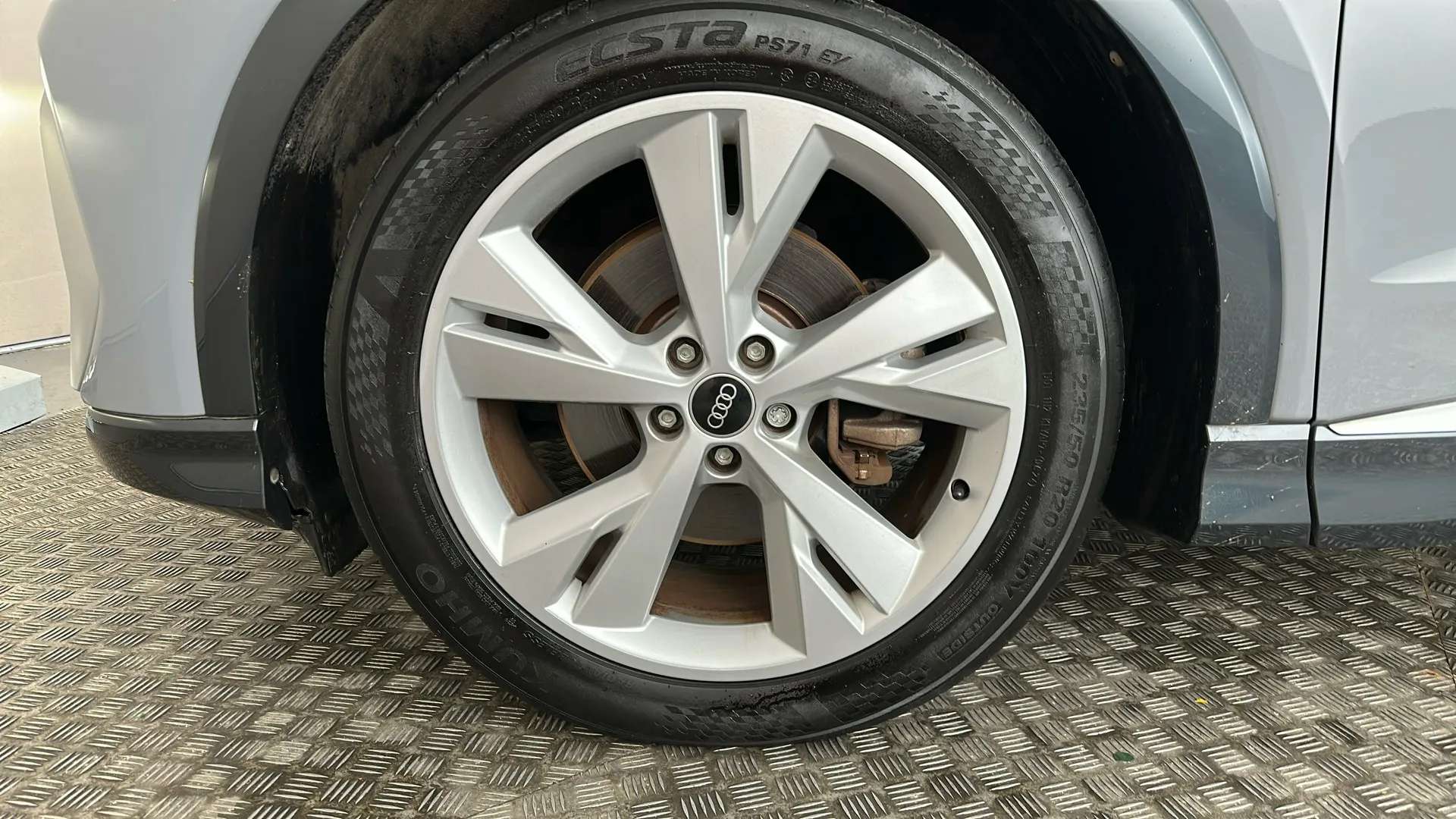 2021 AUDI Q4 2021 AUDI Q4