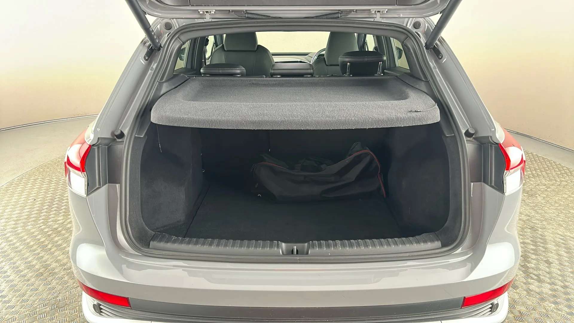 2021 AUDI Q4 2021 AUDI Q4